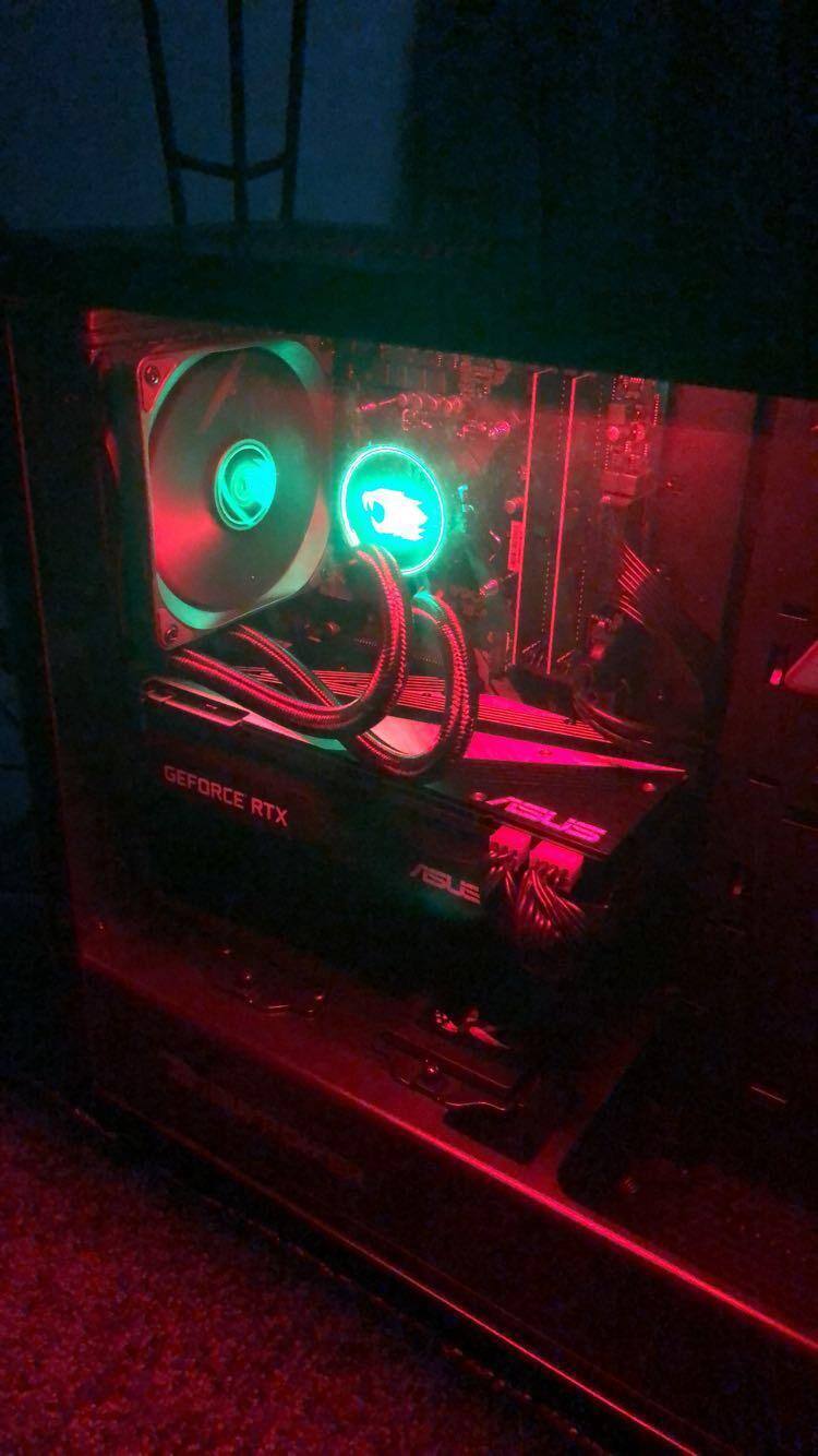 Love the lighting, click to load a larger version