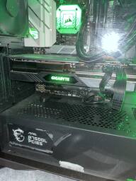 GIGABYTE Radeon RX 7800XT GAMING OC 16GB GDDR6 PCI Express GIGABYTE Radeon RX 7800XT GAMING OC 16GB GDDR6 PCI Express