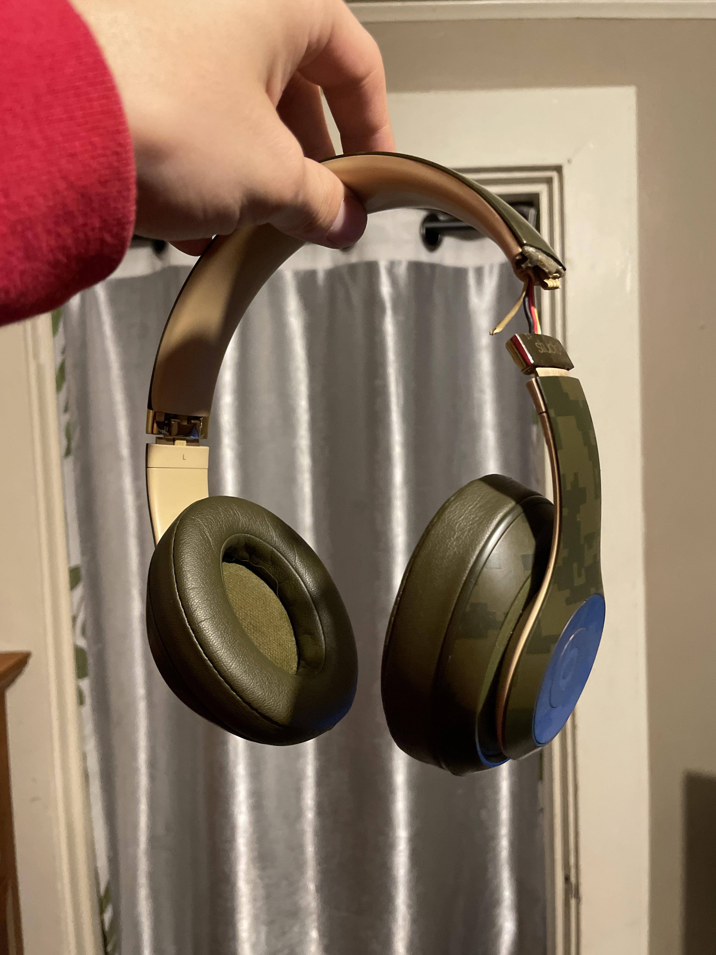 Beats Studio³ Camo Collection Wireless Noise Cancelling Over