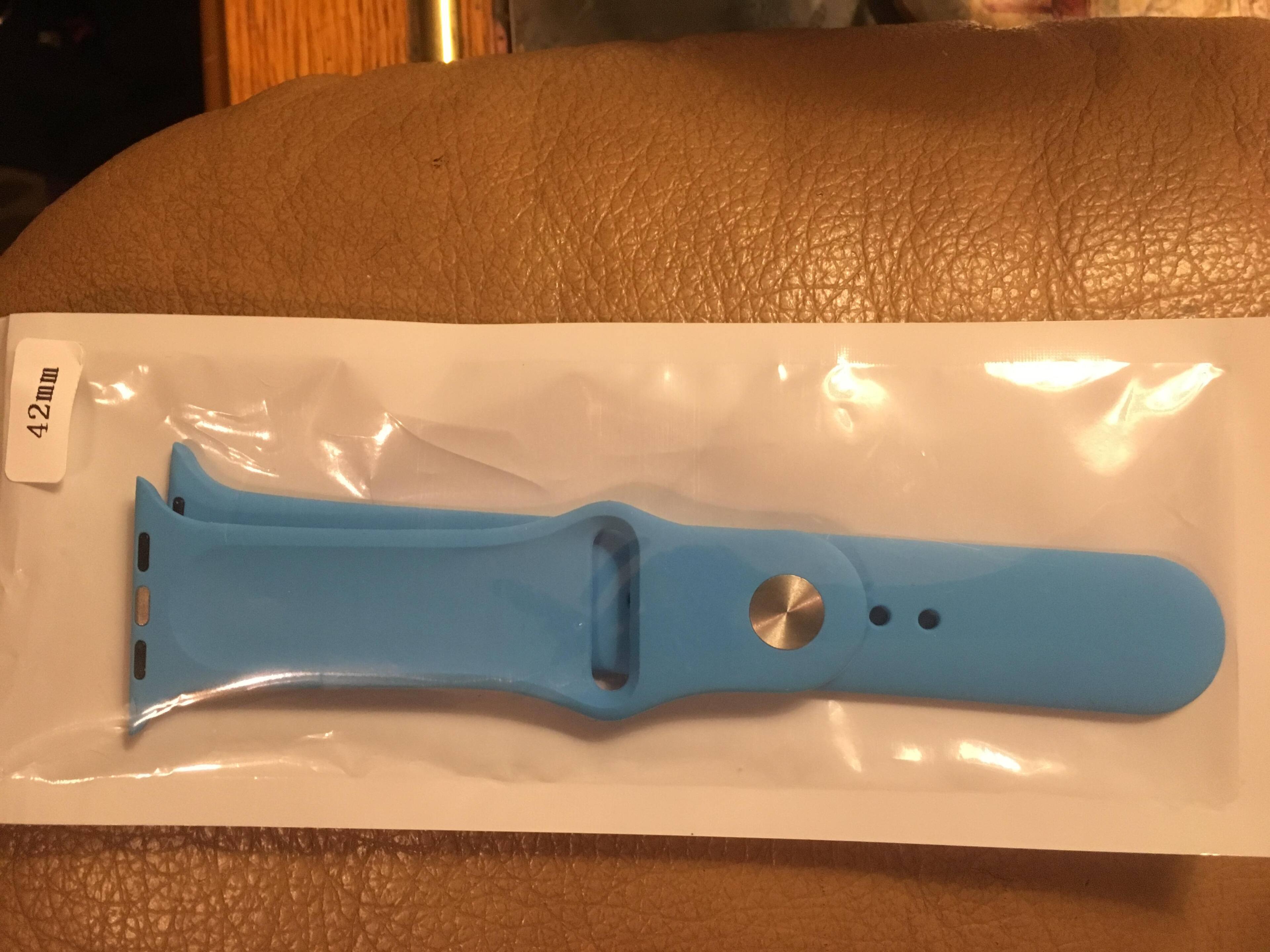 Blue watch band to big, click to load a larger version