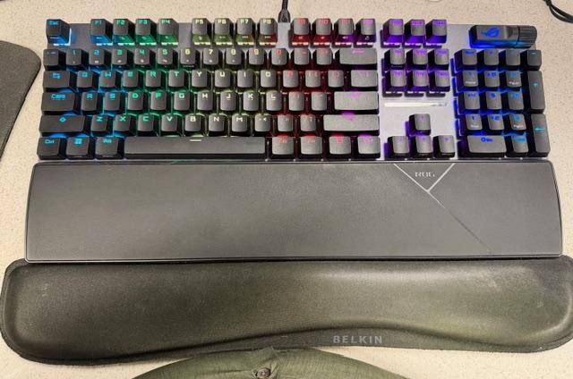 Keyboard Illuminated, click to load a larger version