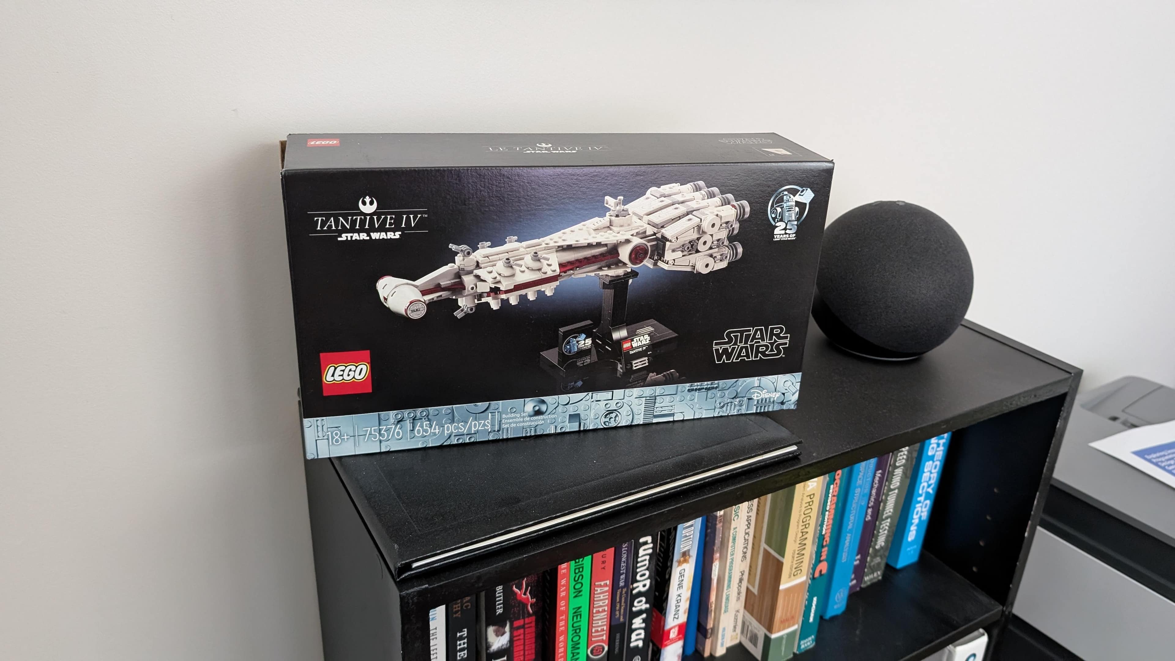 szk　黒38 Amazon.com: LEGO Star Wars: A New Hope Tantive IV - Creative