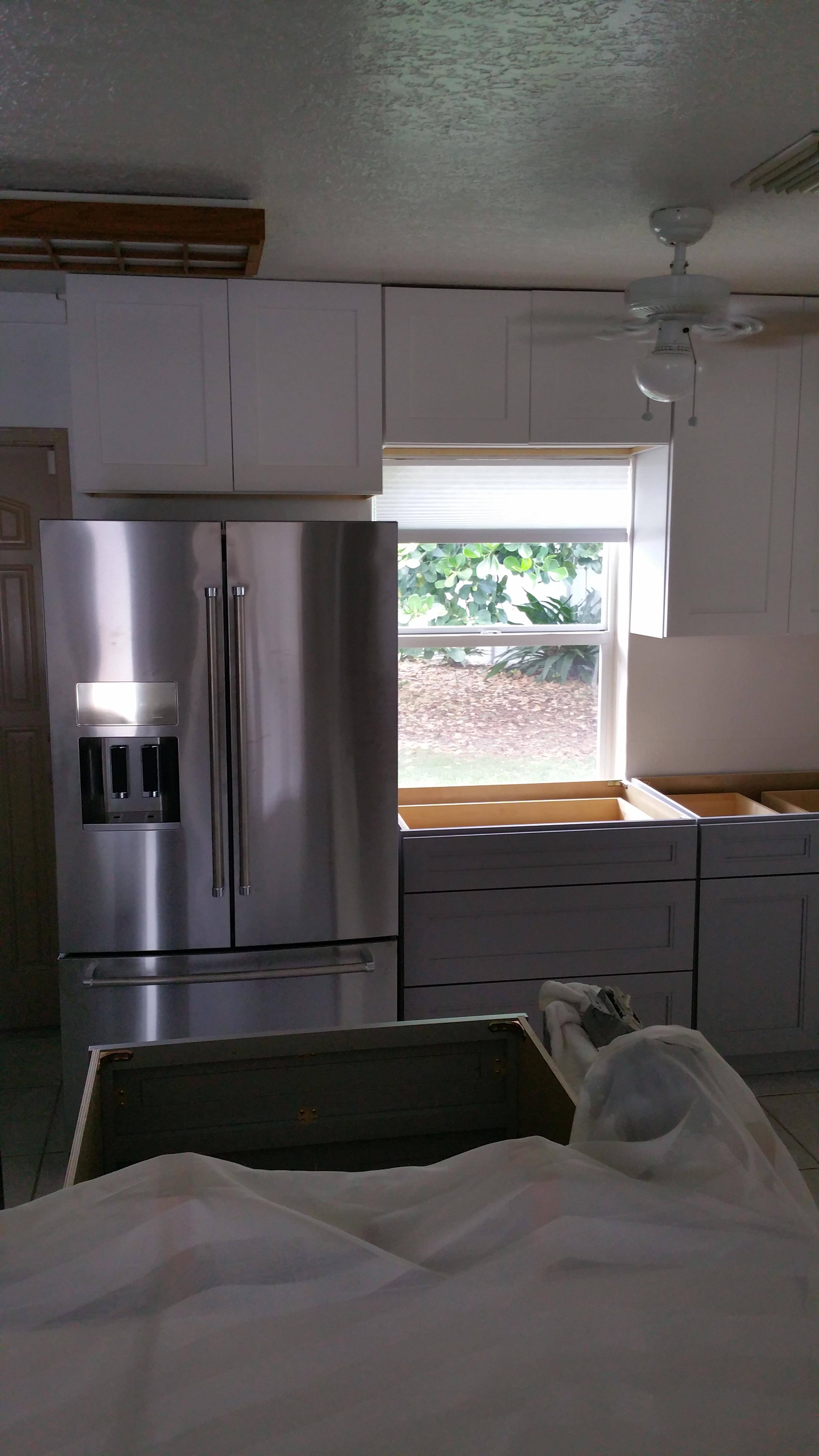 New cabinets help the look., click to load a larger version