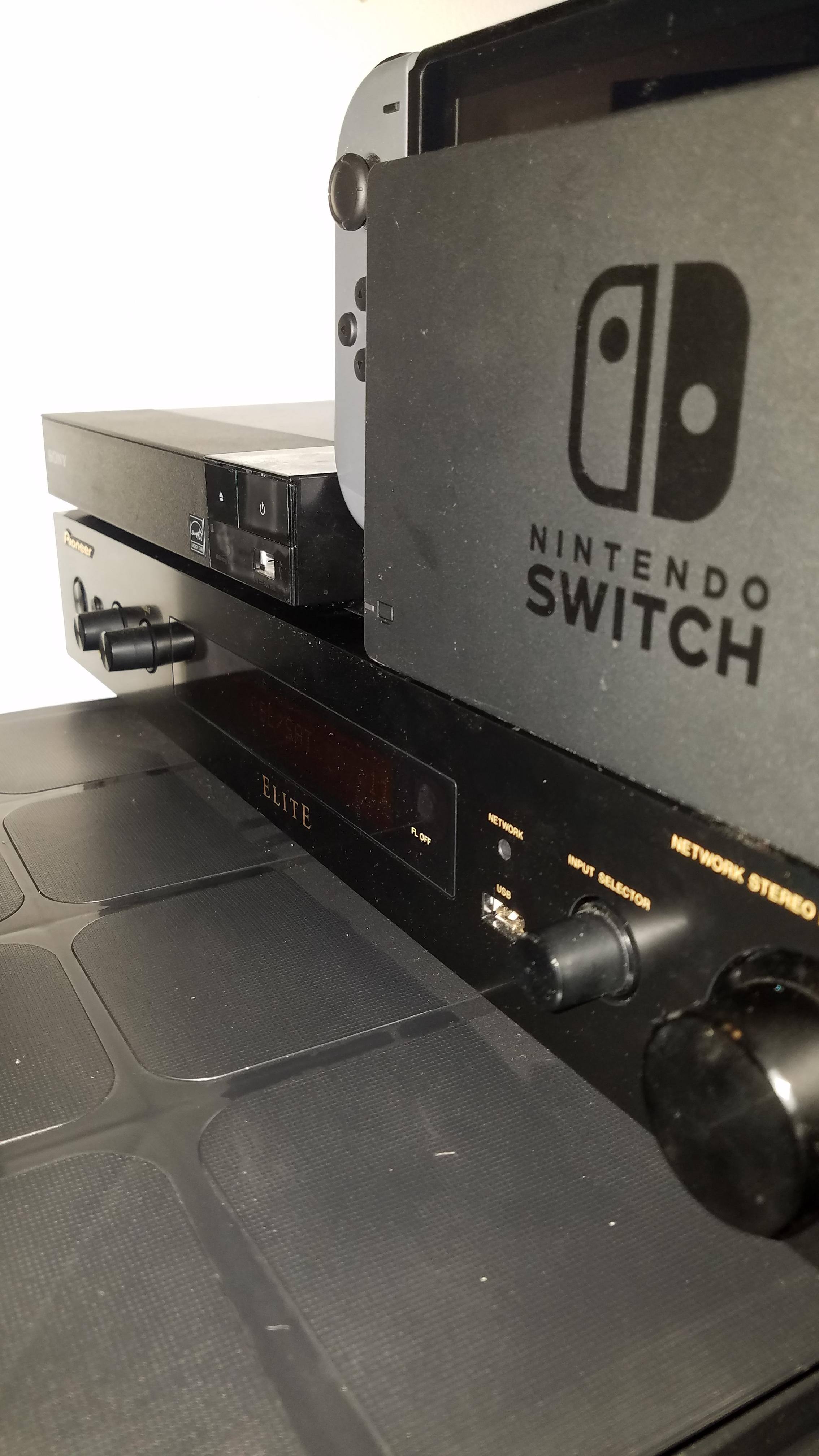 the receiver itself, click to load a larger version