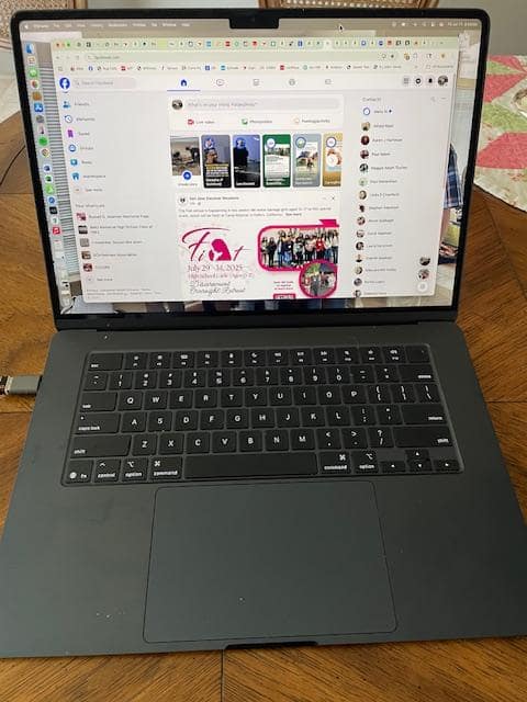 Apple MacBook Air 15 inch Laptop Apple M4 chip Built for Apple