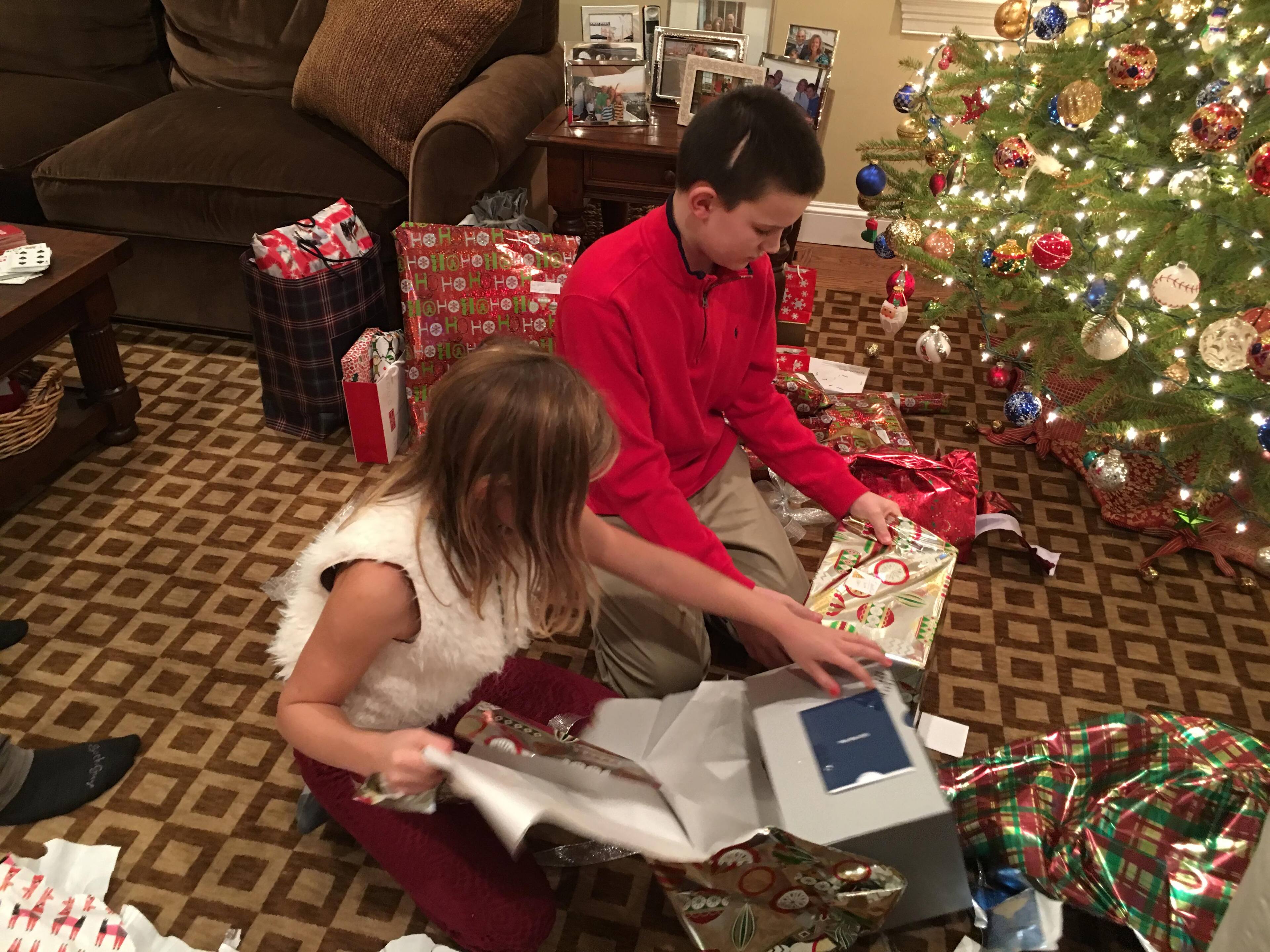 Great gift. Full box!, click to load a larger version