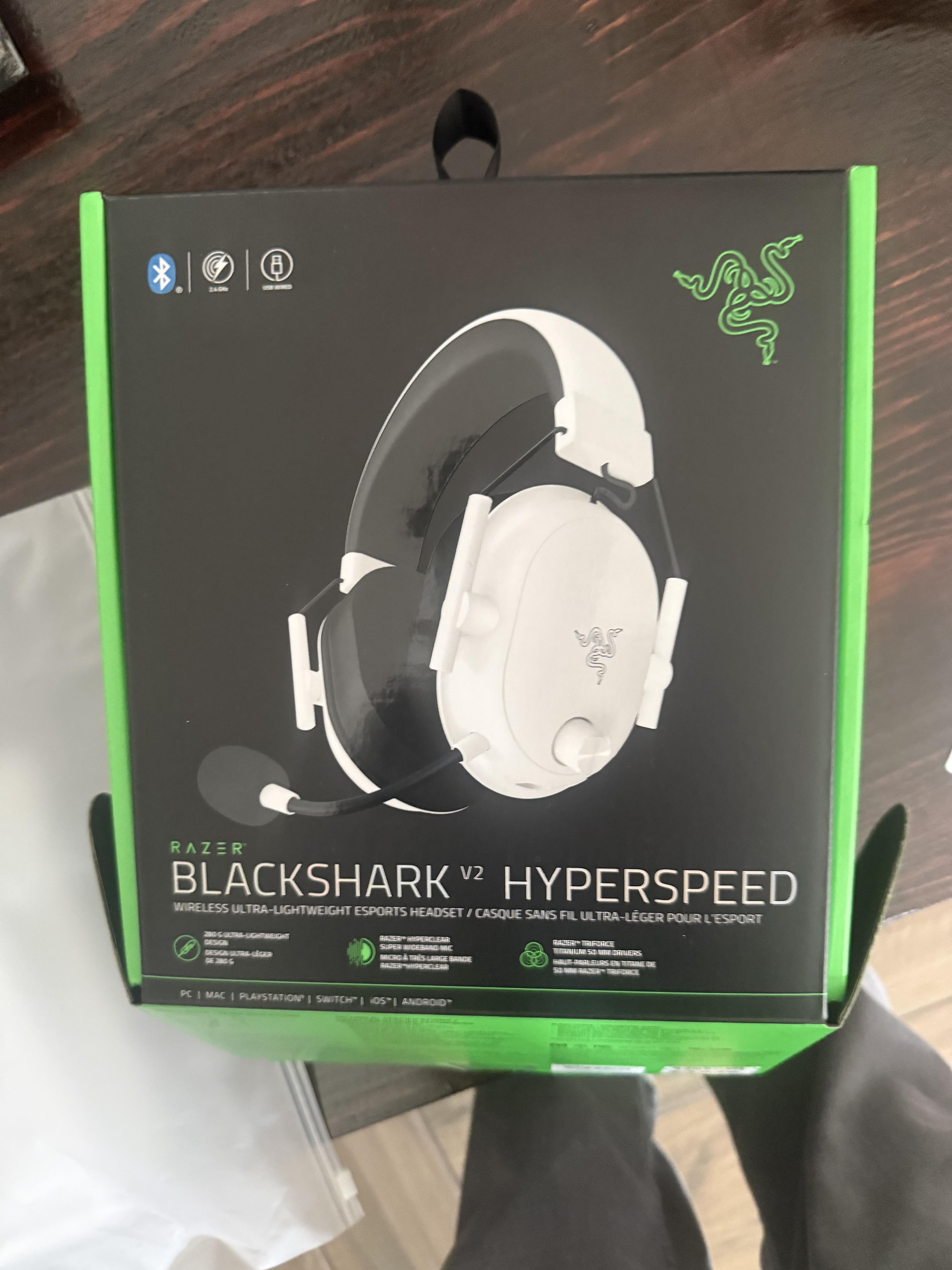 Razer Blackshark V2 Hyperspeed Wireless Over the Ear Gaming