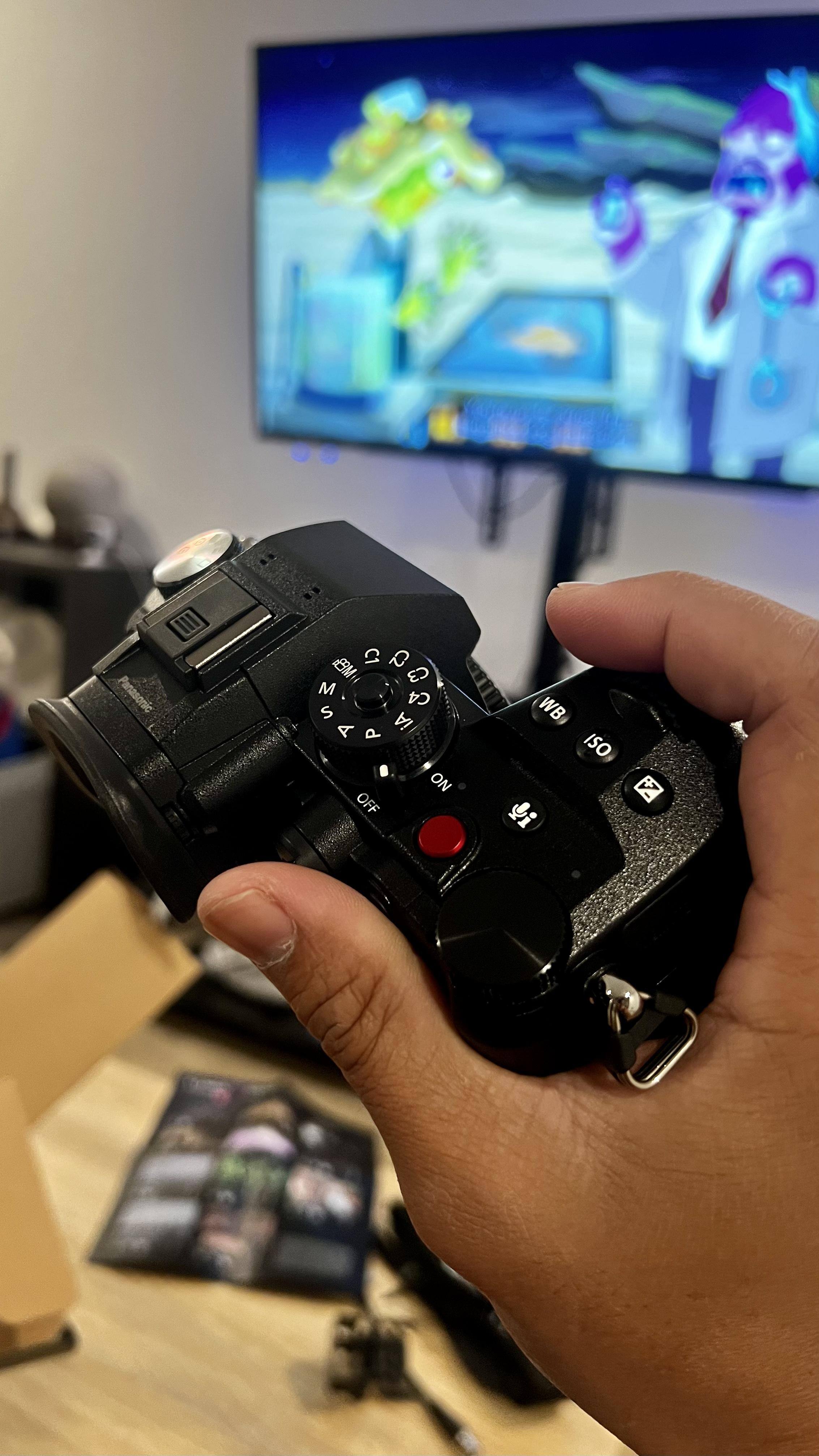 Panasonic LUMIX GH6 Mirrorless Camera Body DC GH6BODY Black
