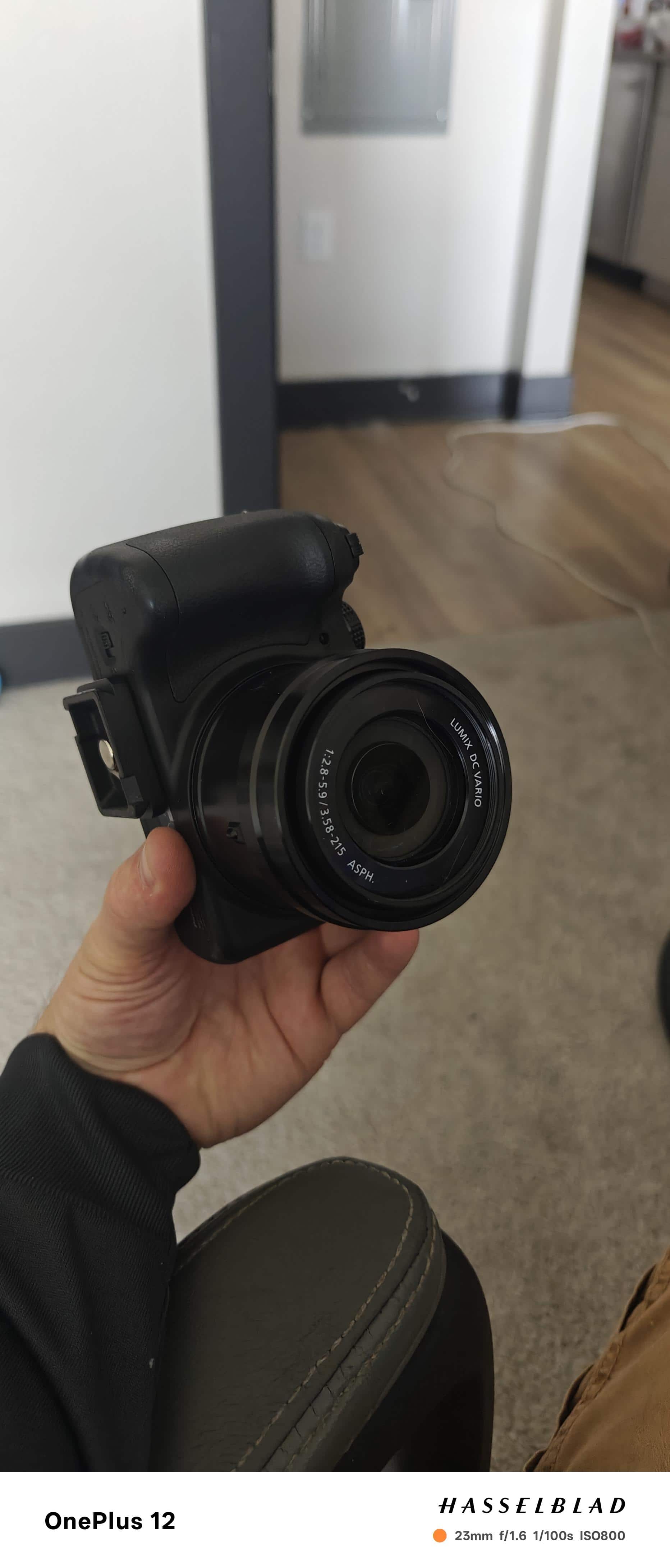 Panasonic LUMIX FZ80D 18.1 Megapixels 4K Photo Point and Shoot