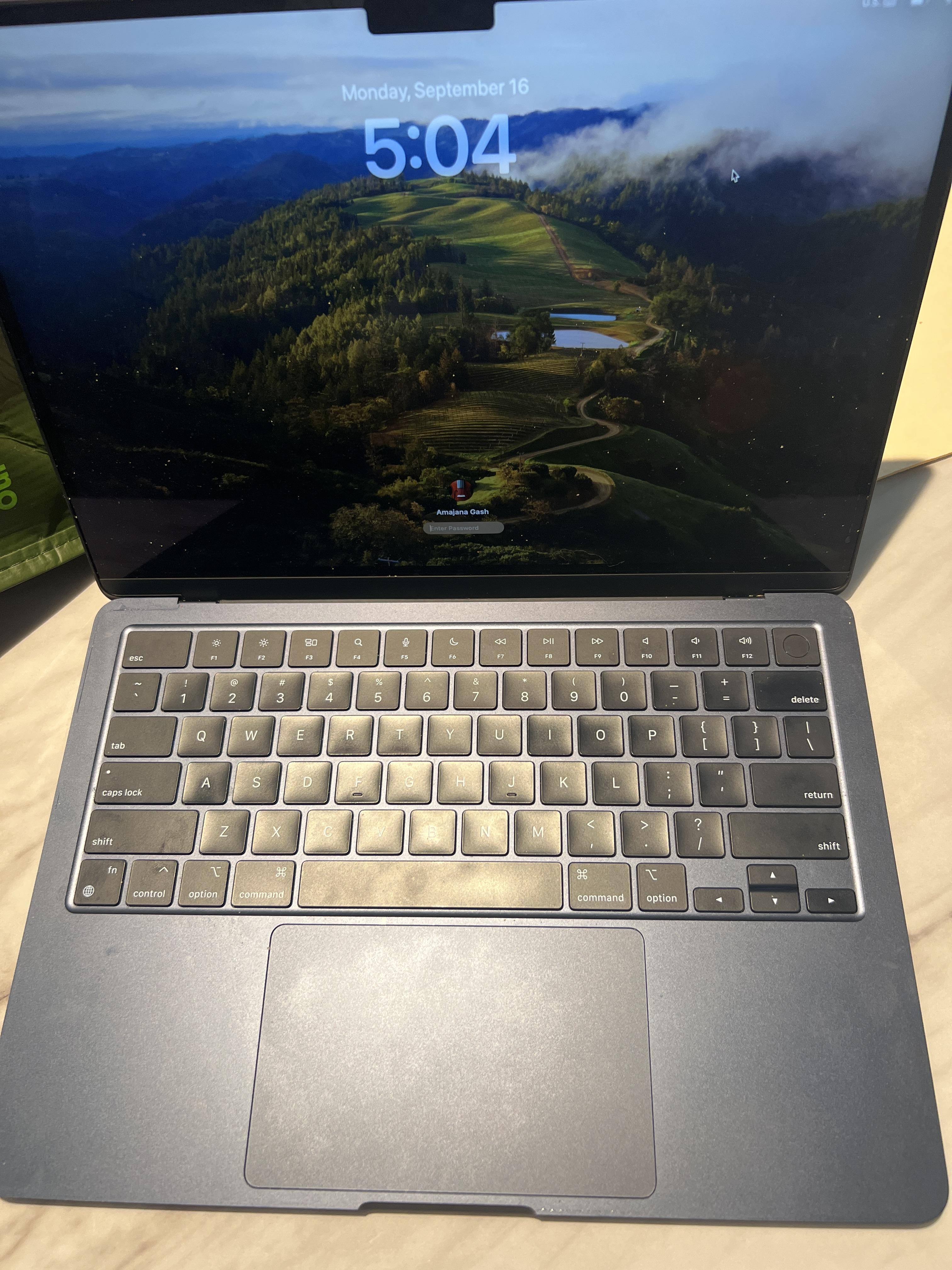 Apple MacBook Air 13.6