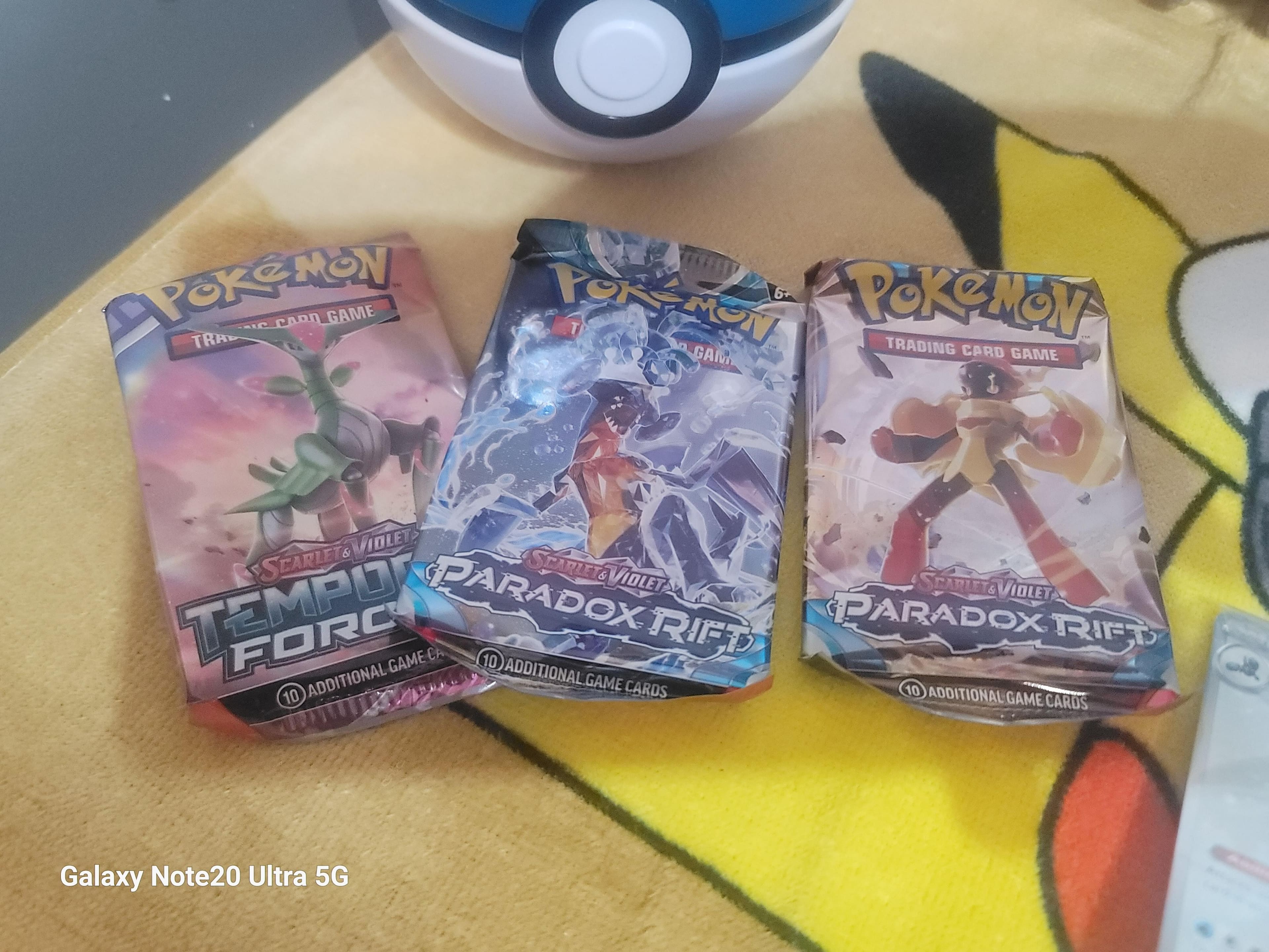 Pokmon Trading Card Game: Scarlet & Violet Temporal Forces 3pk Booster  Styles May Vary 188-87646 - Best Buy