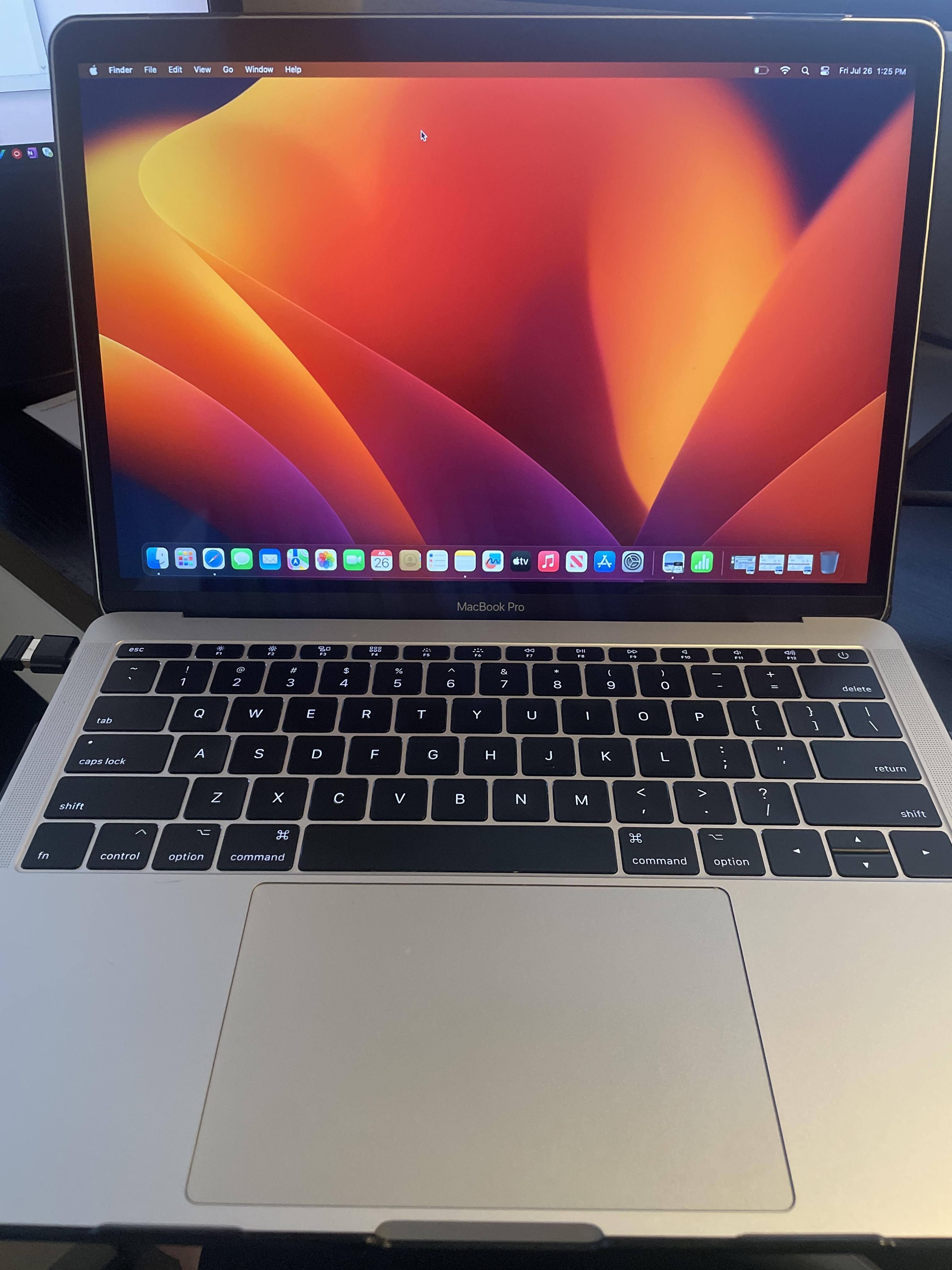 Apple Geek Squad Certified Refurbished MacBook Pro 13