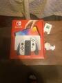 Nintendo Switch – OLED Model w/ White Joy-Con White 115461