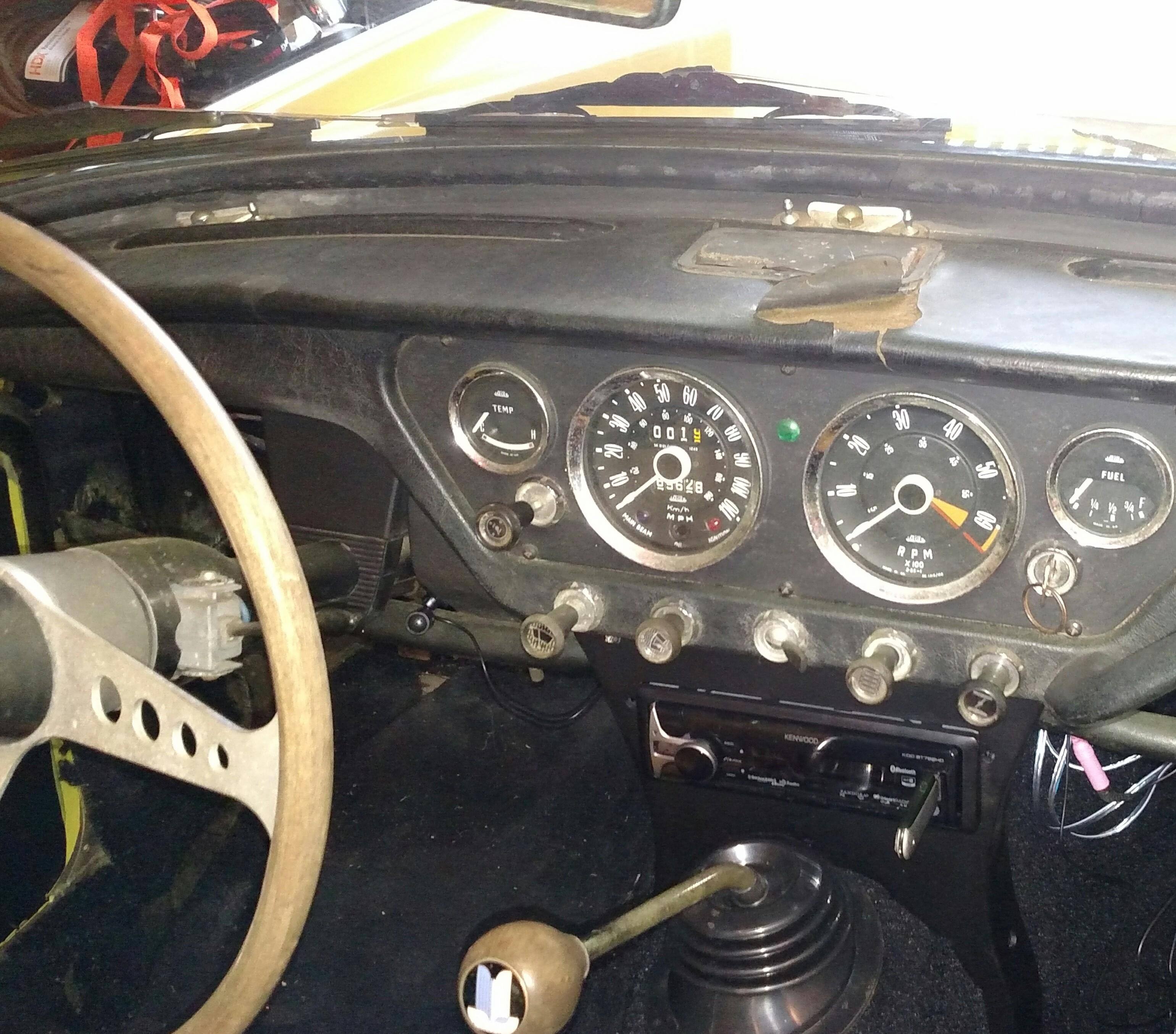 1966 Spitfire (neg. ground conversation.), click to load a larger version