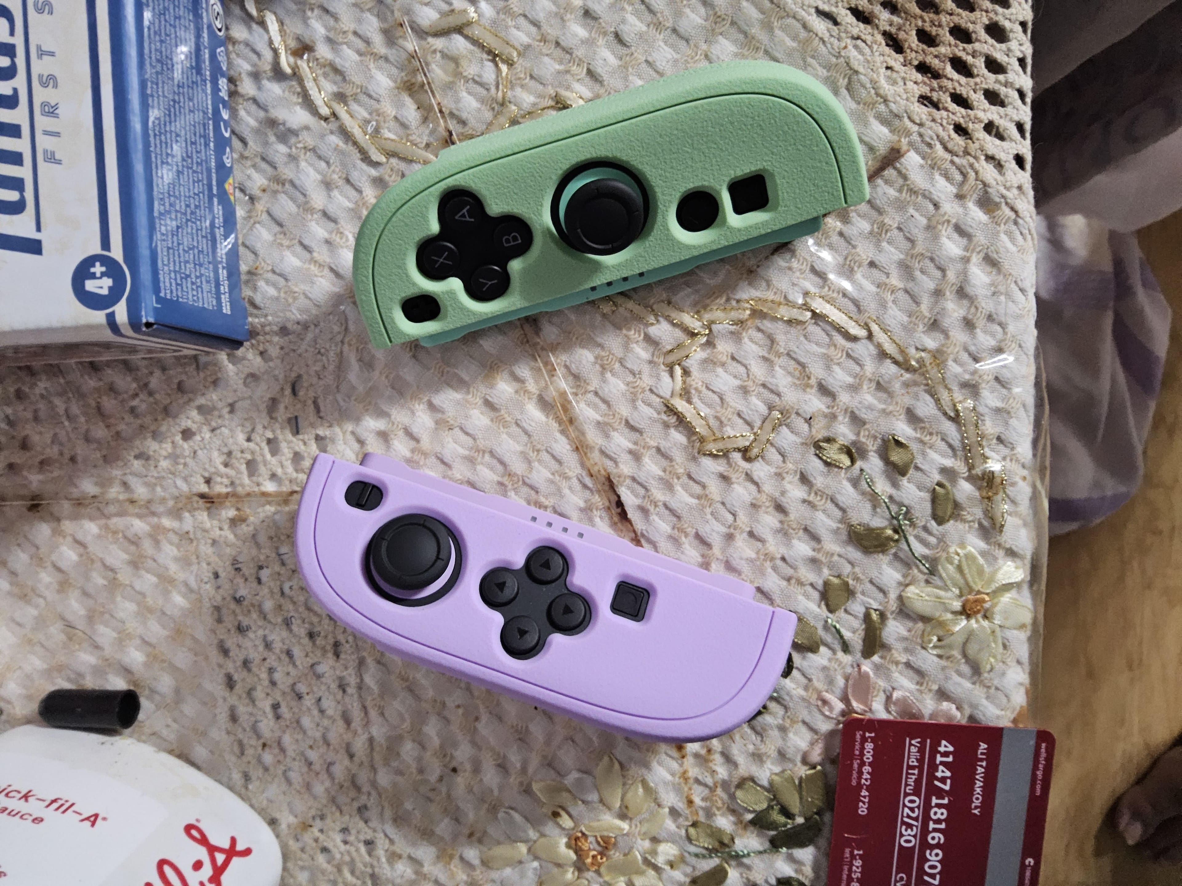 Nintendo Joy Con 2 (L)/(R) Light Purple / Light Green Multi - Best Buy