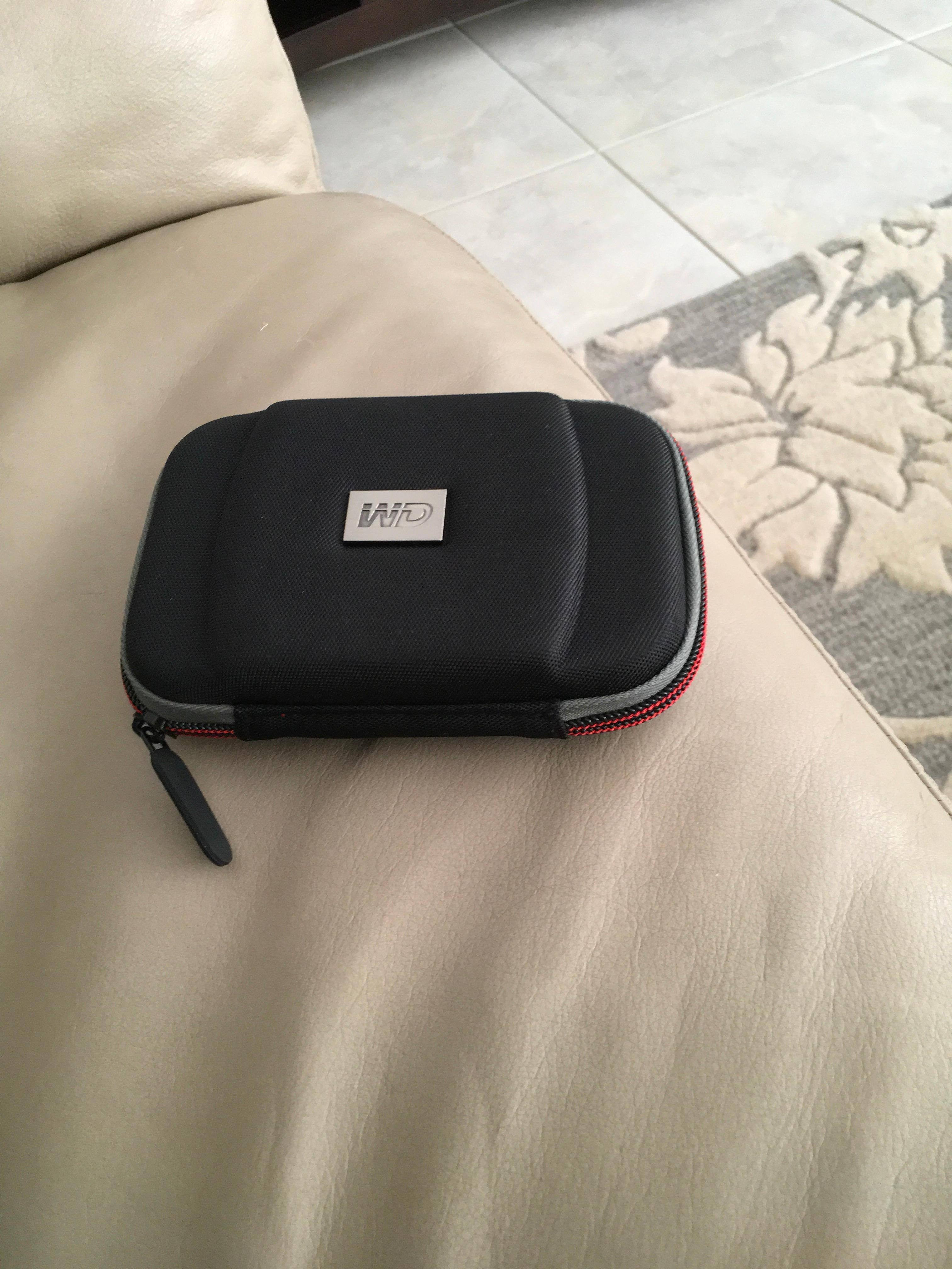 Cute little case, click to load a larger version