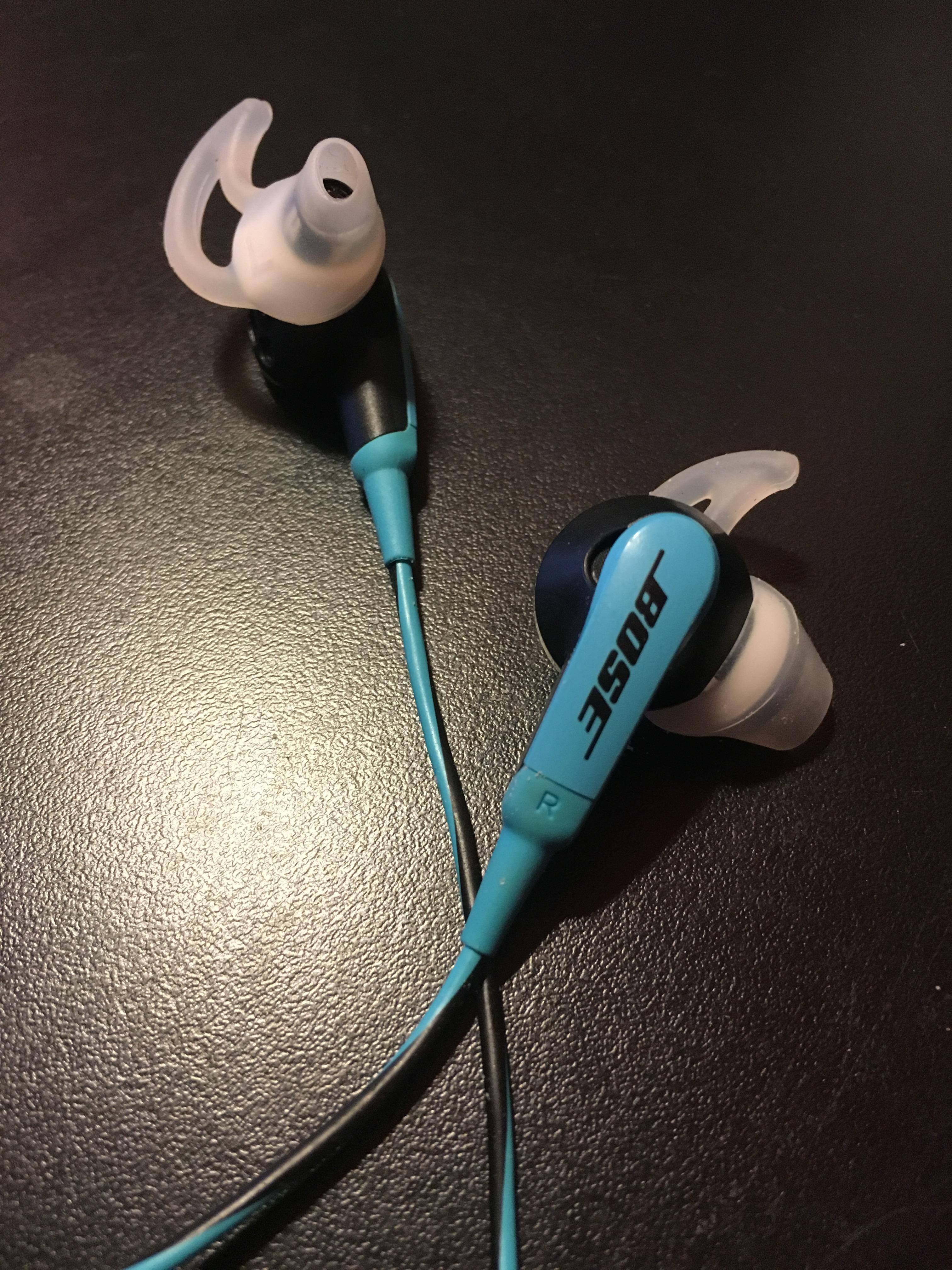 Close up the earbuds, click to load a larger version