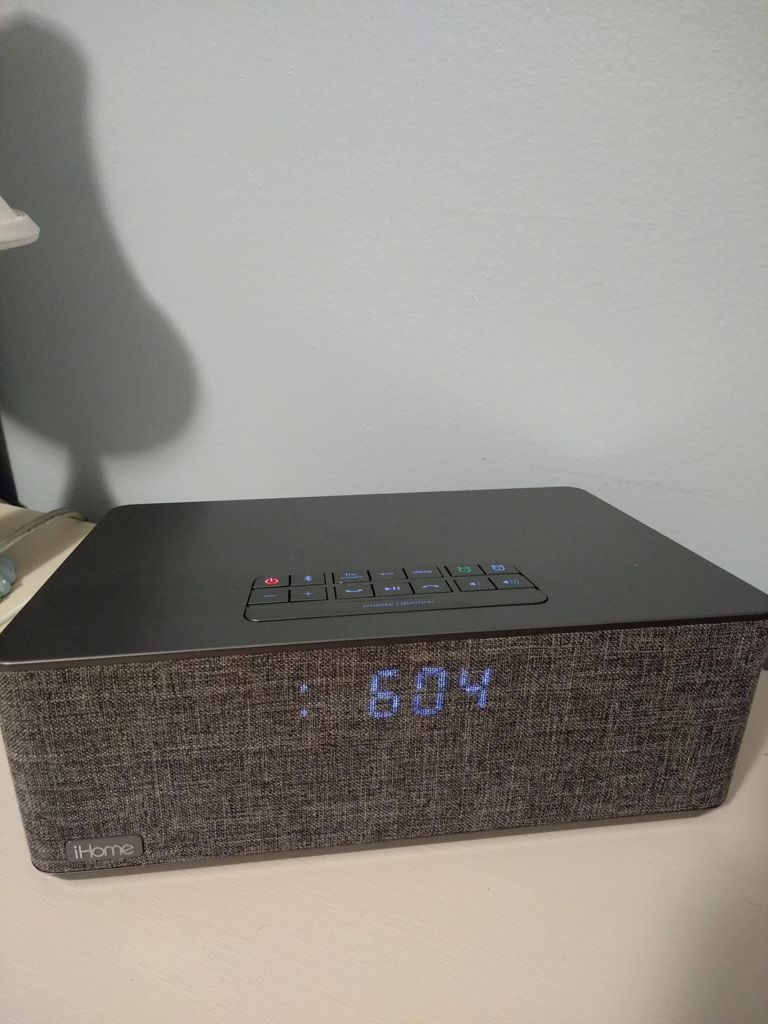 Nice looking! & Top buttons light up, click to load a larger version