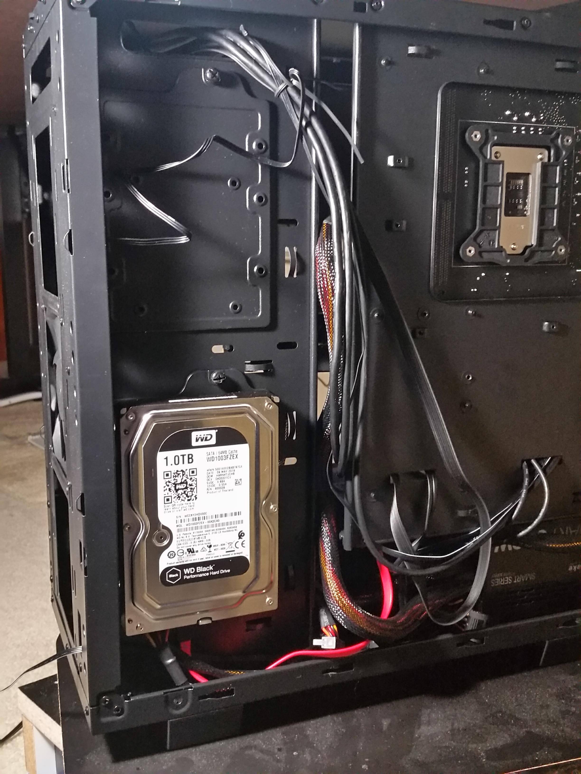 Right side of case, click to load a larger version