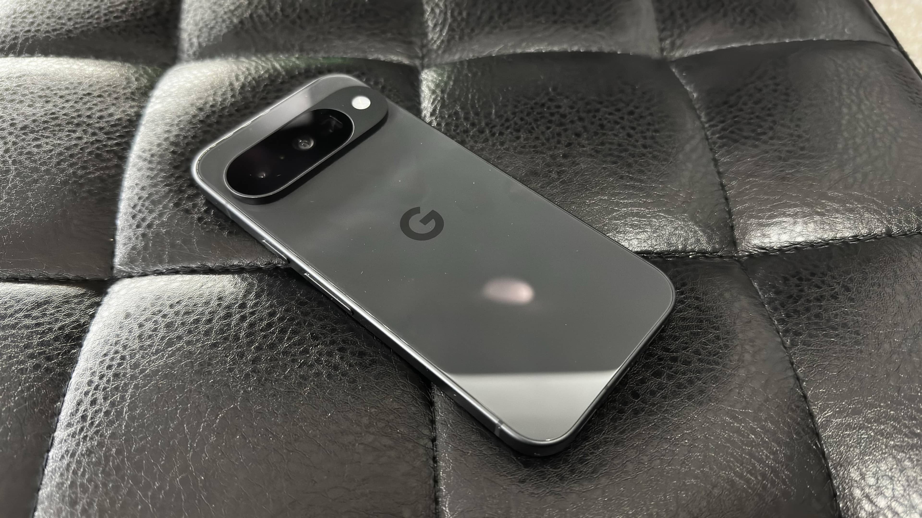 Google Pixel 10 128GB (Unlocked) Obsidian GA09744-US - Best Buy
