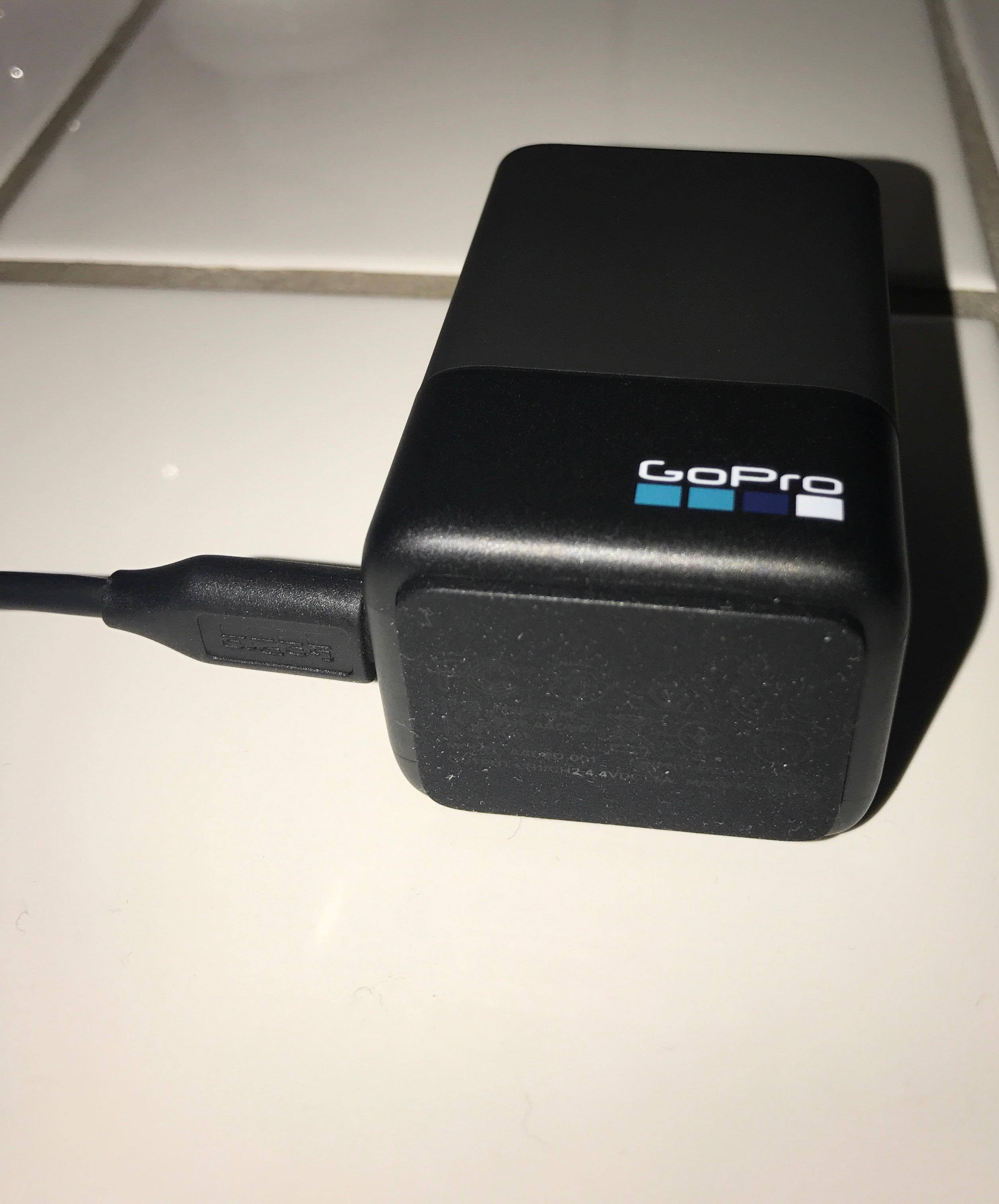 Has rubber on bottom to stand in place., click to load a larger version