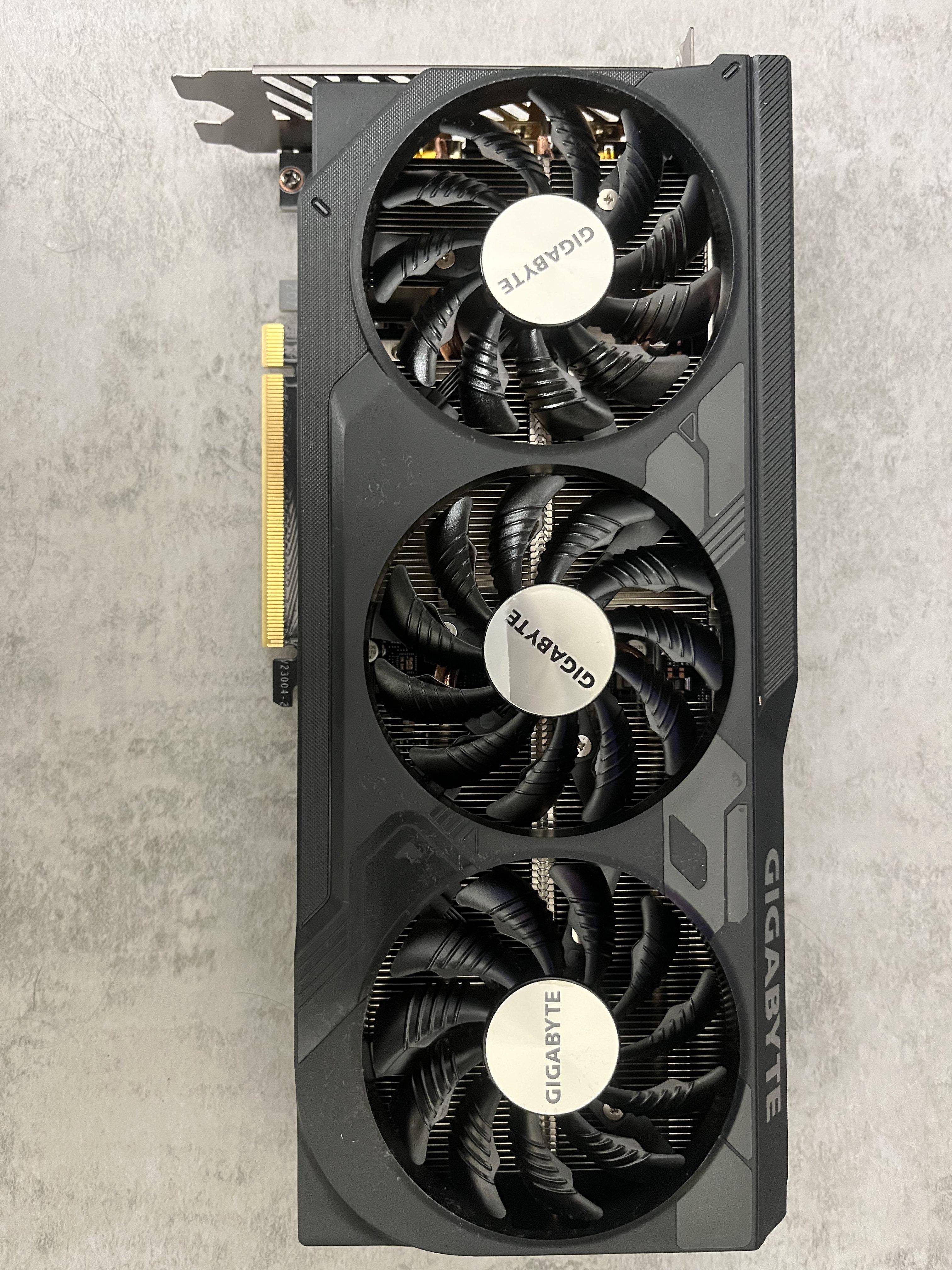 新品　Gigabyte GeForce RTX 4070 WINDFORCE Amazon.com: Gigabyte GeForce RTX 4070 WINDFORCE 2X OC 12G