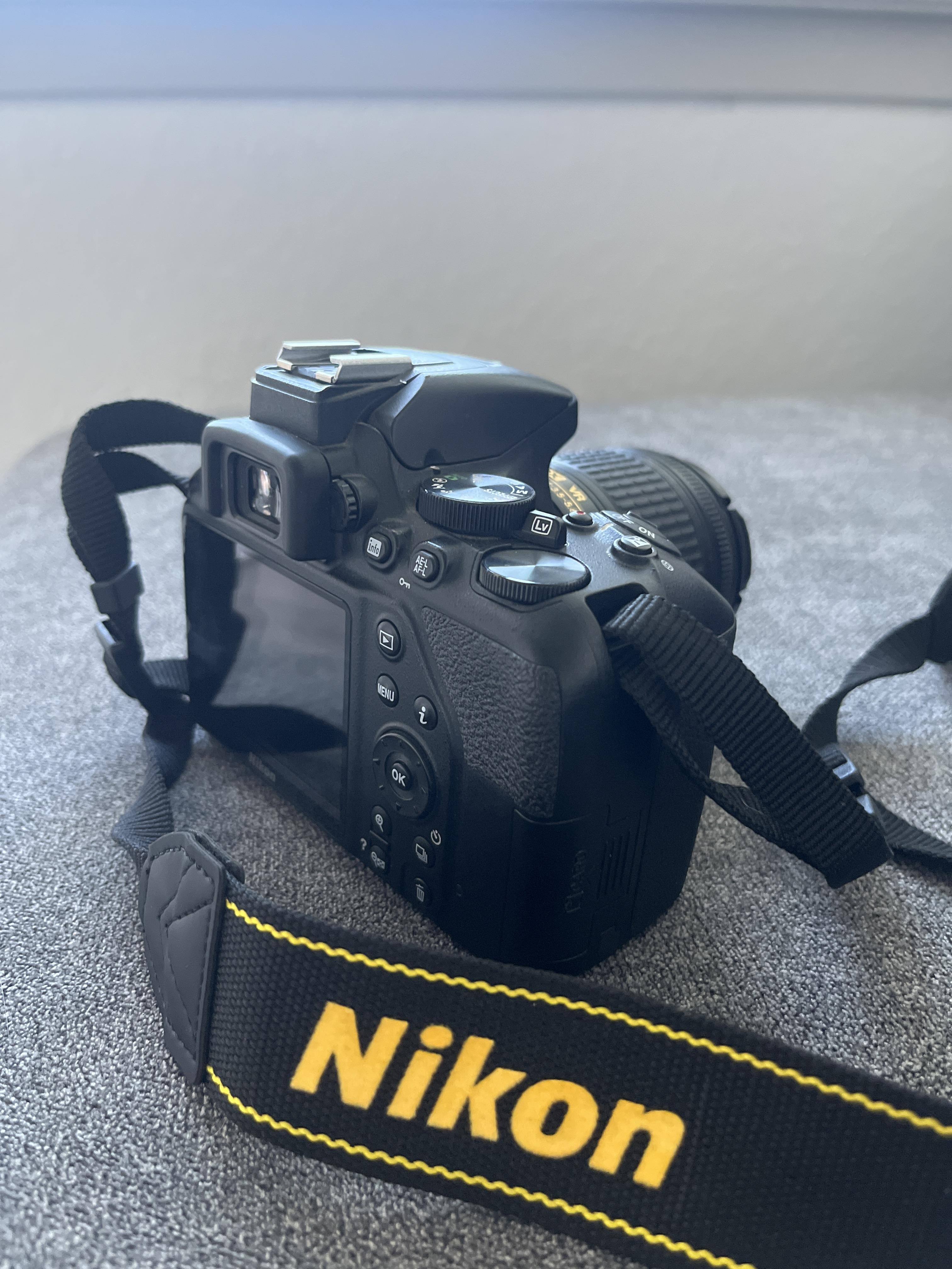 Nikon D3500 DSLR Video Camera with AF P DX NIKKOR 18 55mm f/3.5