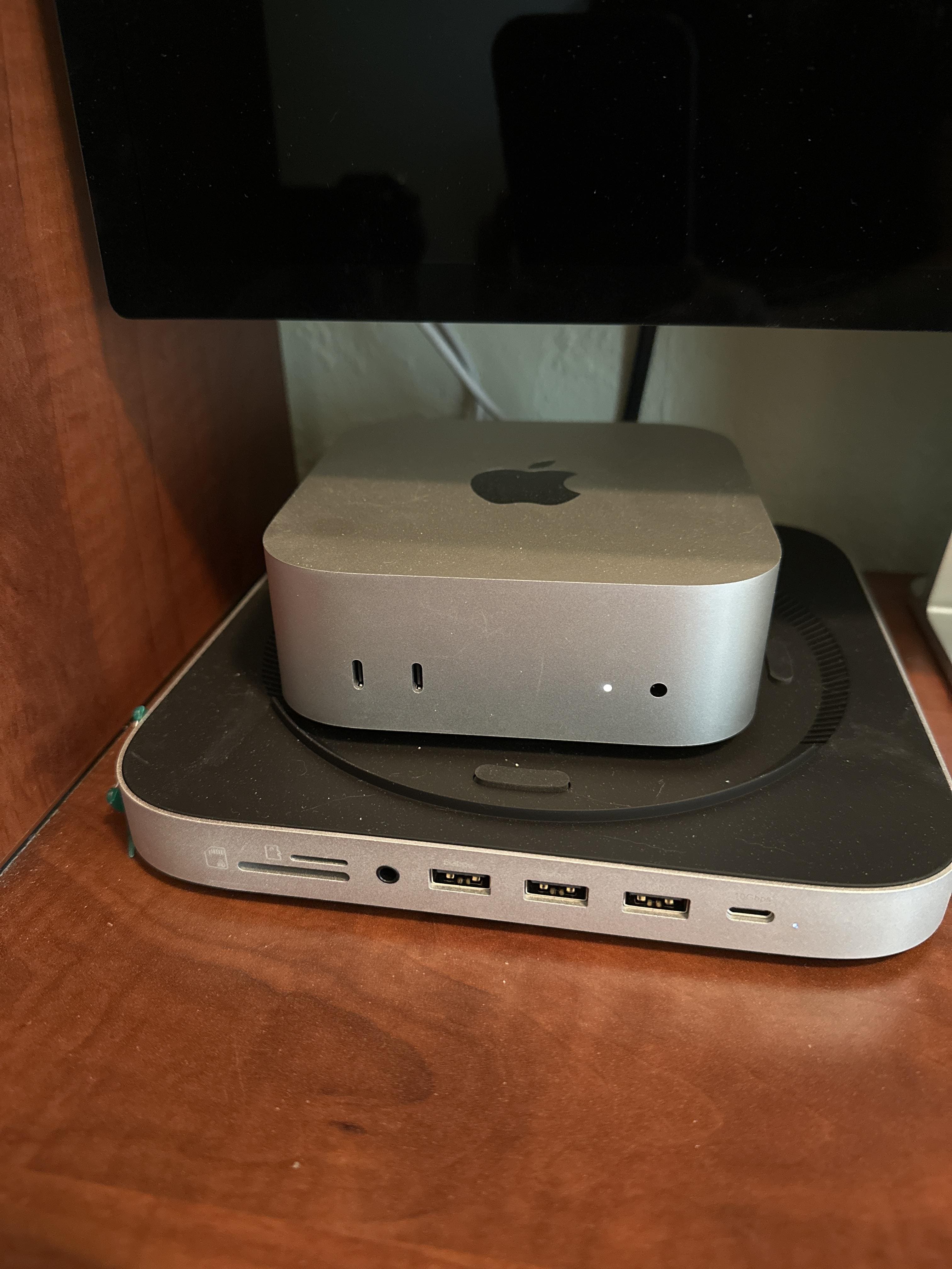 Satechi Stand & Hub For Mac Mini / Studio With NVMe SSD Enclosure