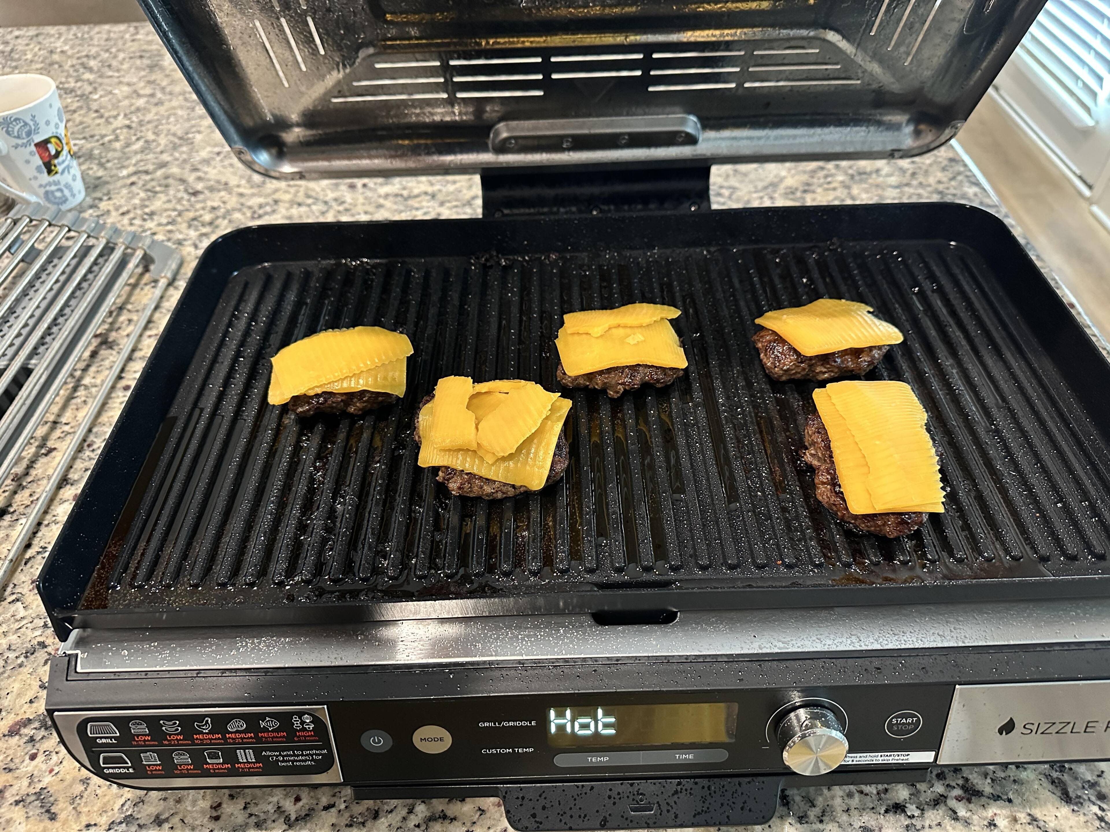 Made awesome burgers!, click to load a larger version