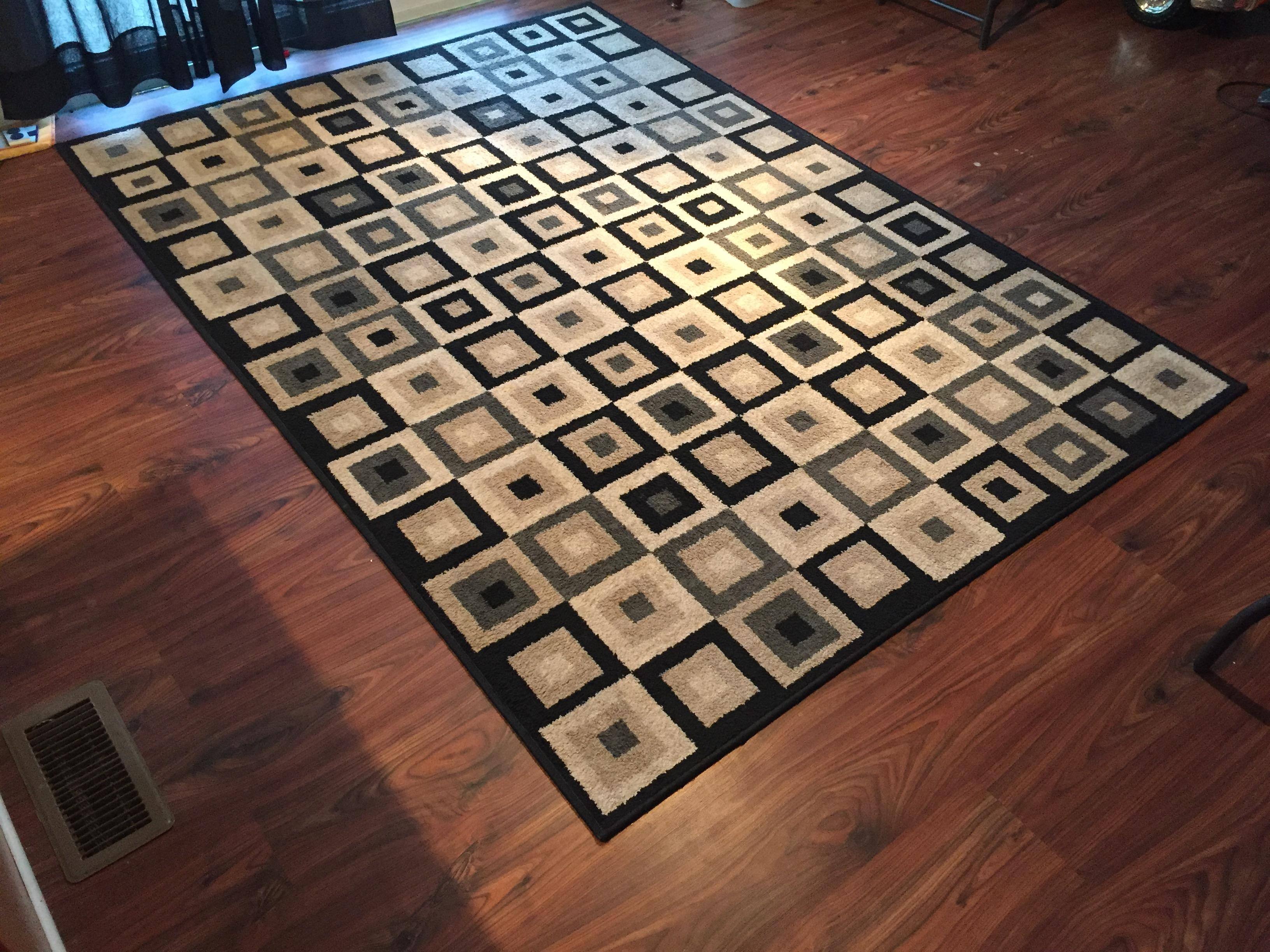 5' x 8' after cleaning with my canister vac, click to load a larger version