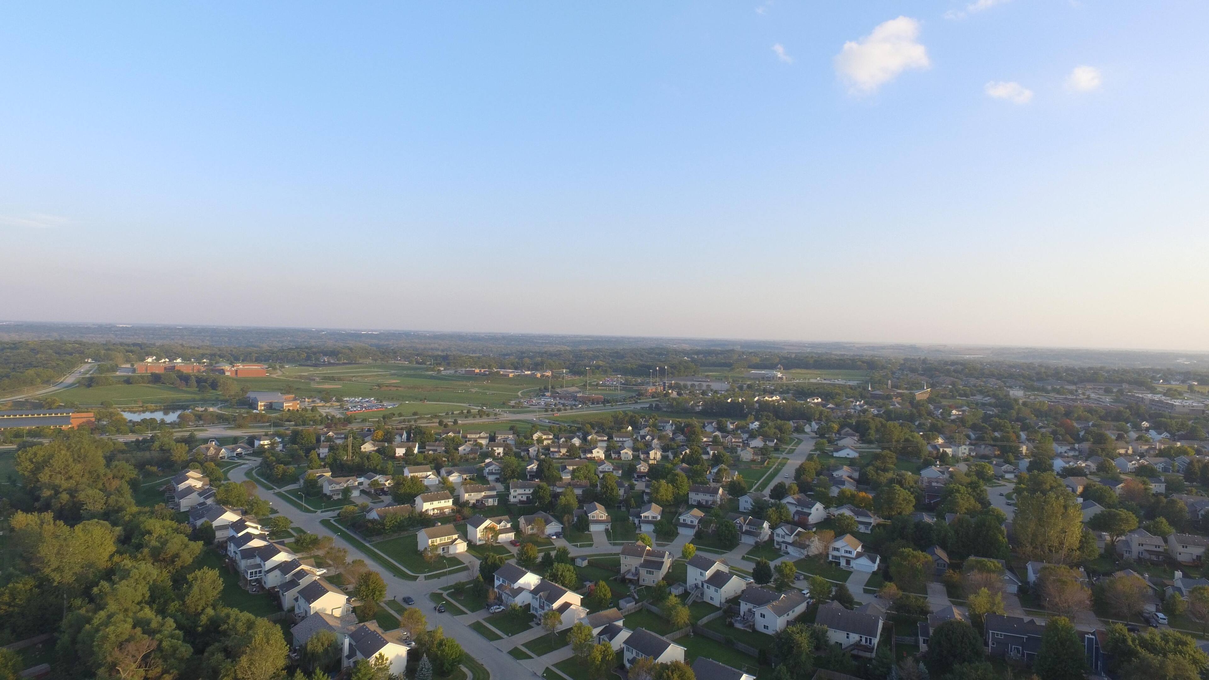 200' up, click to load a larger version