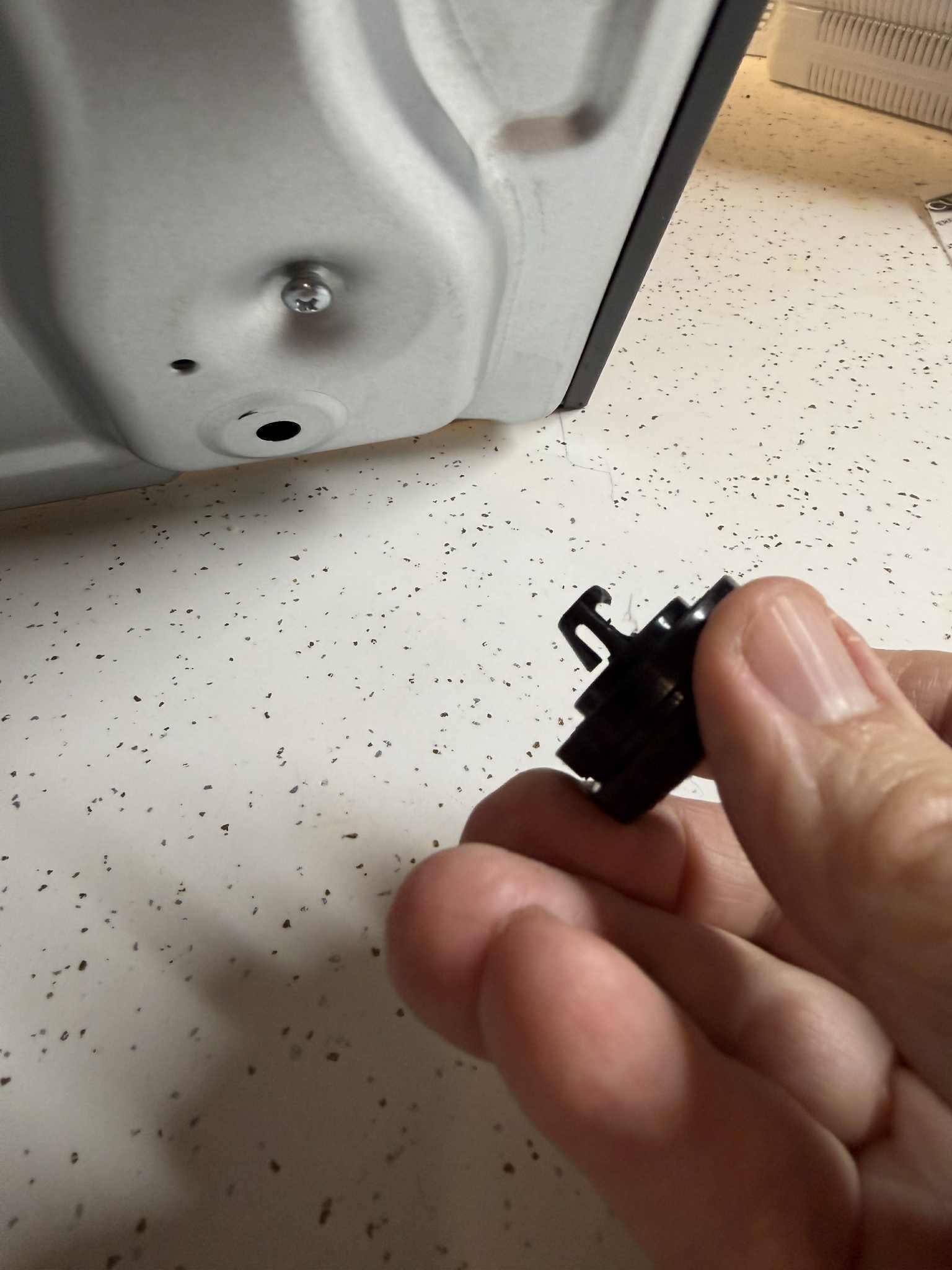 One Of The Feet Was Broken When I Took It Out Of The Box, click to load a larger version