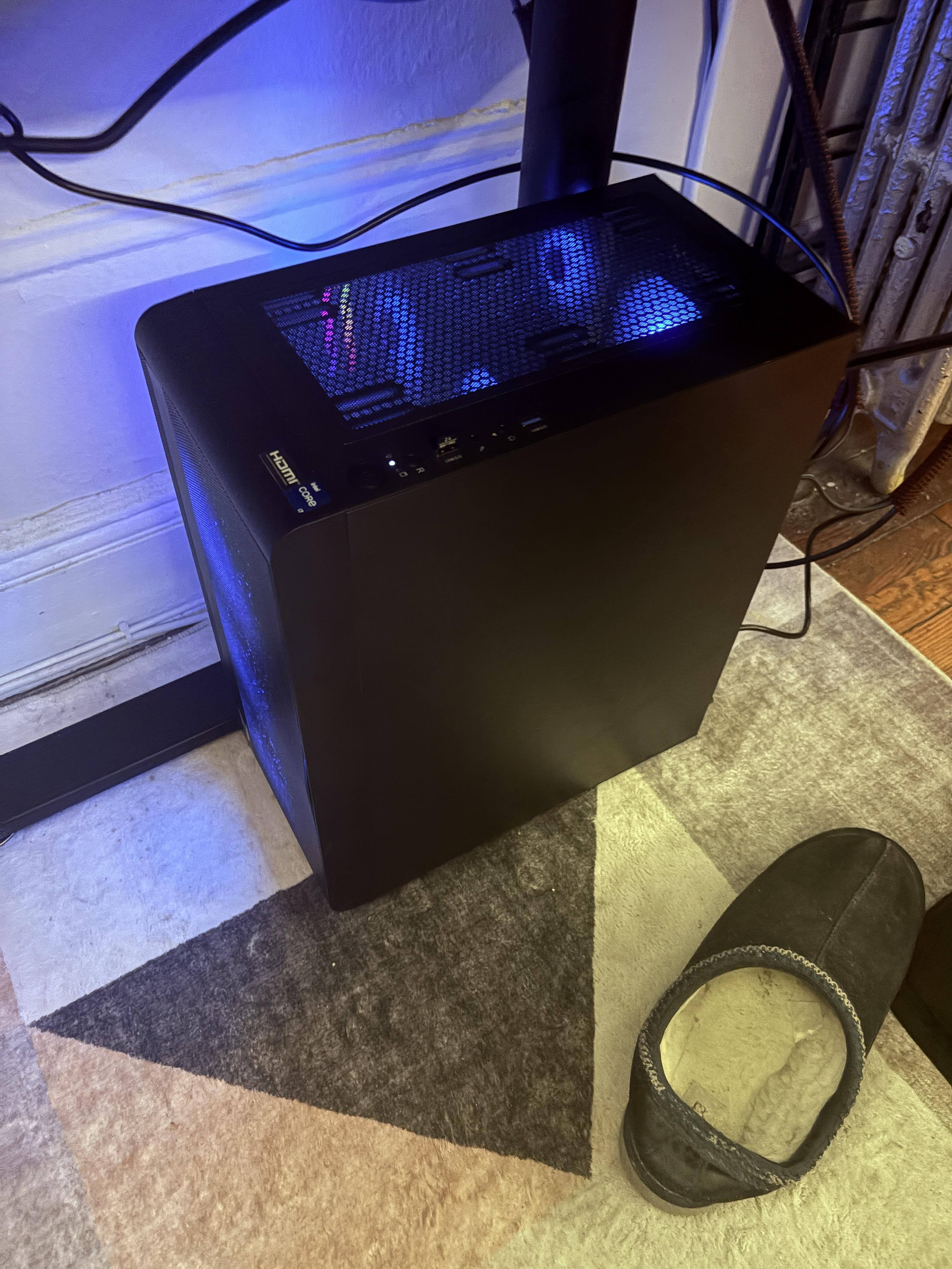 Acer Nitro 60 Gaming Desktop Intel Core i7 14700F 32GB DDR5 Memory