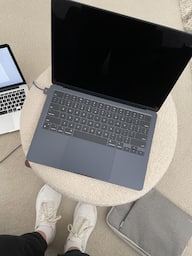 Apple MacBook Air 13.6 Apple MacBook Air 13.6