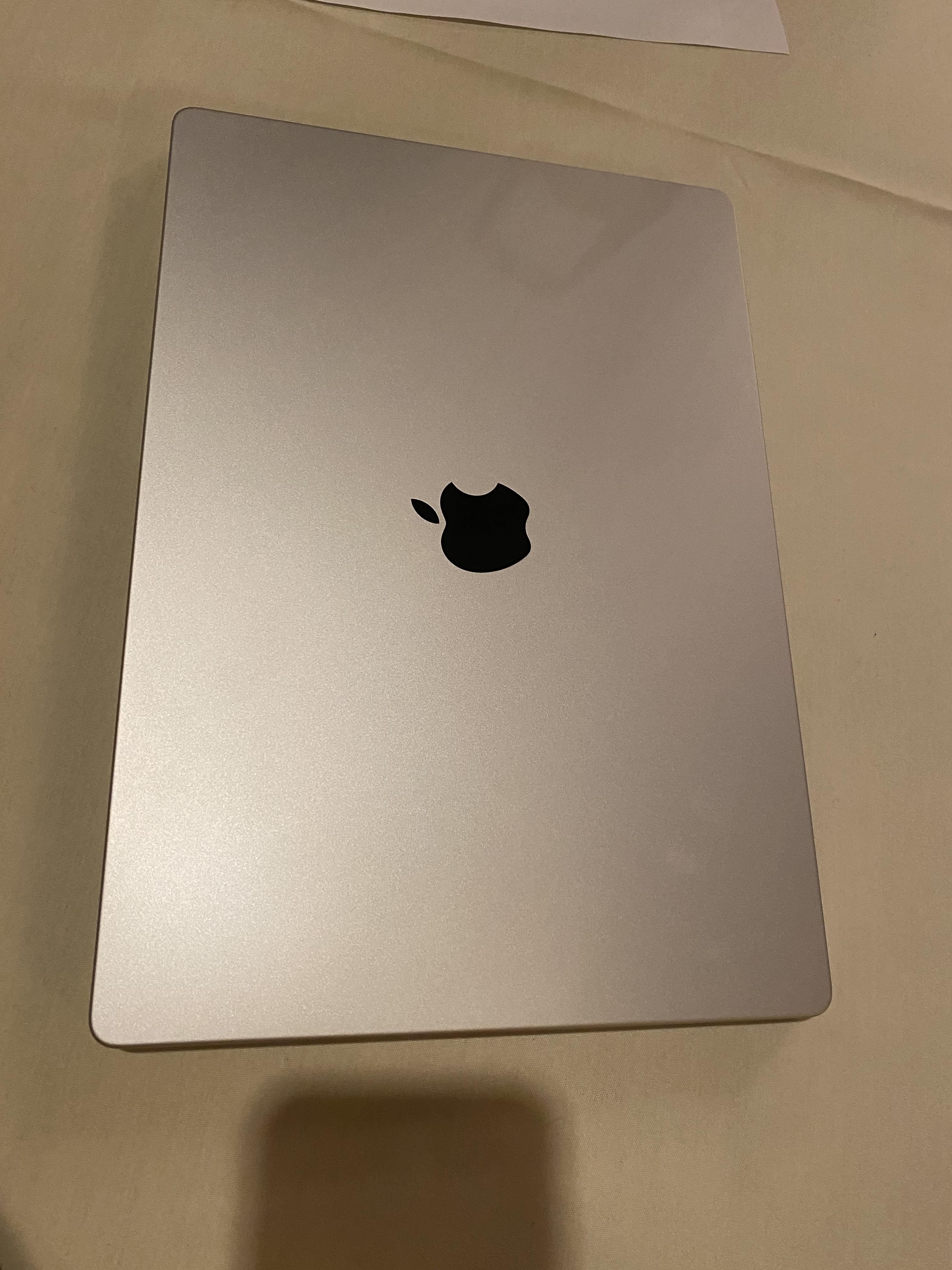 MacBook Pro 16
