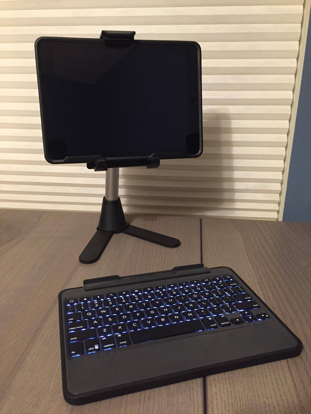 Separates easy to use in (Arkon) stand, click to load a larger version