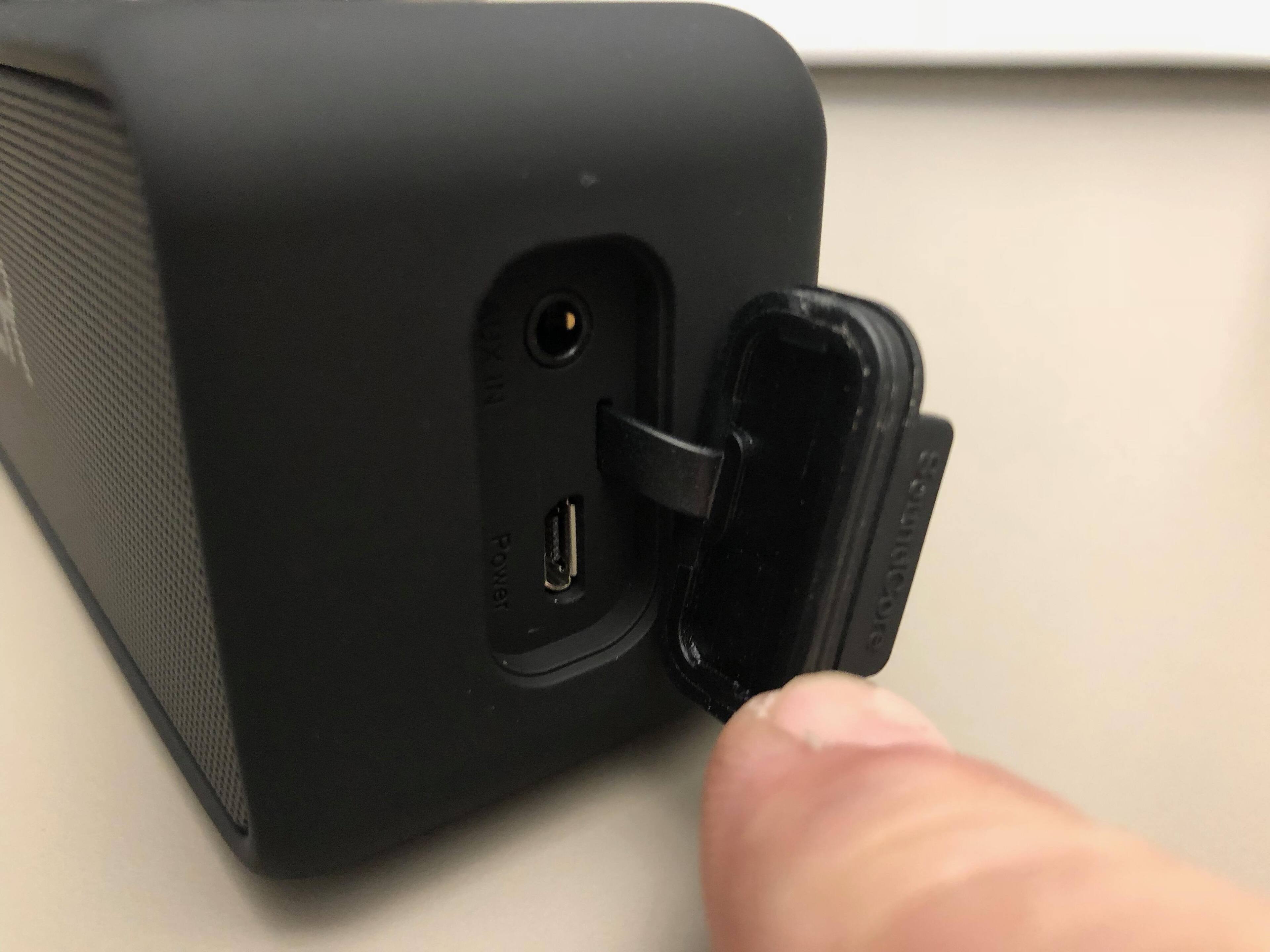 Love how the ports are sealed to keep water out!, click to load a larger version