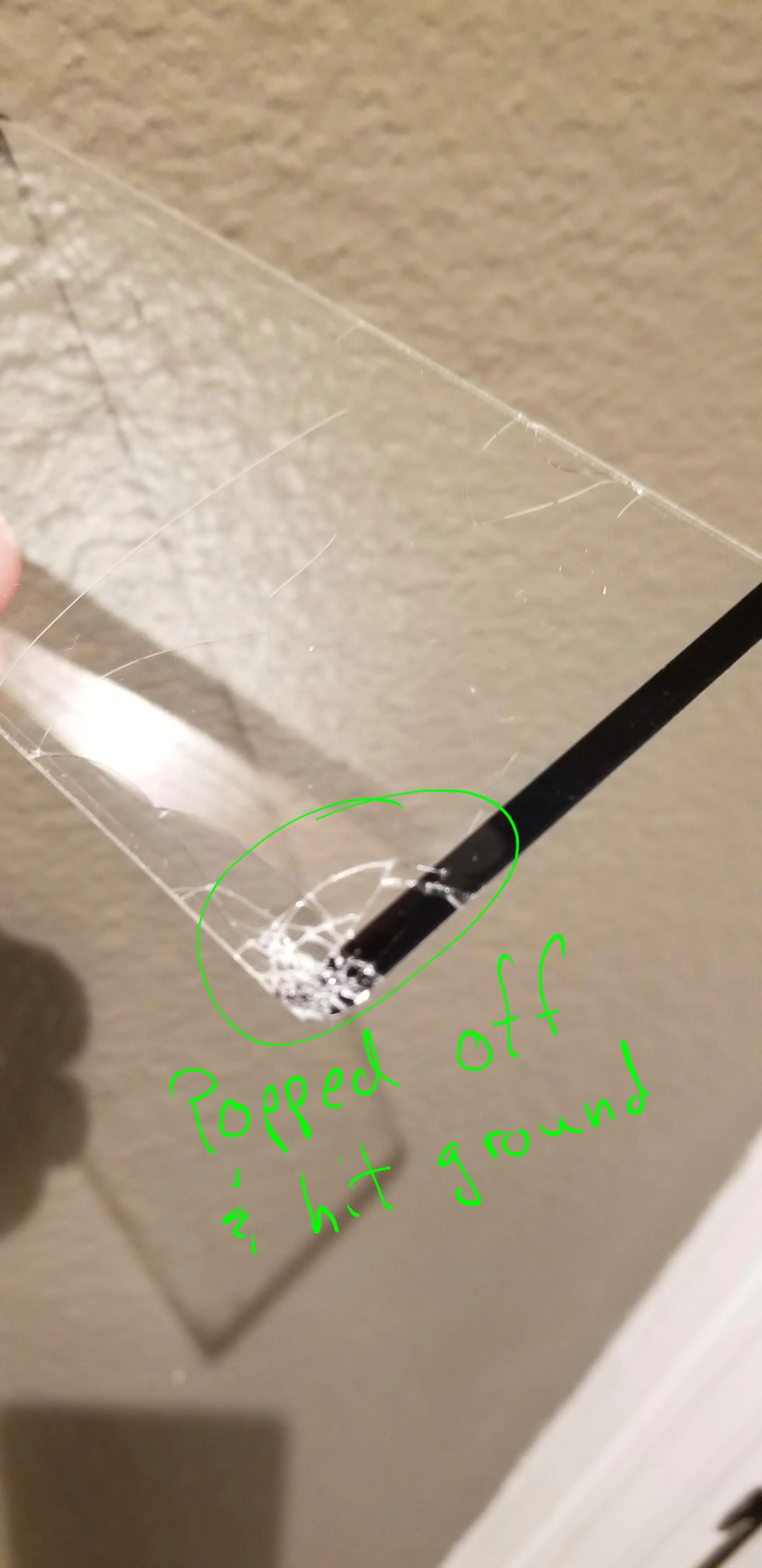 Where screen it floor after popping off., click to load a larger version