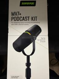 Shure MV7+ USB C/XLR Dynamic Podcast Microphone Bundle w Shure MV7+ USB C/XLR Dynamic Podcast Microphone Bundle w