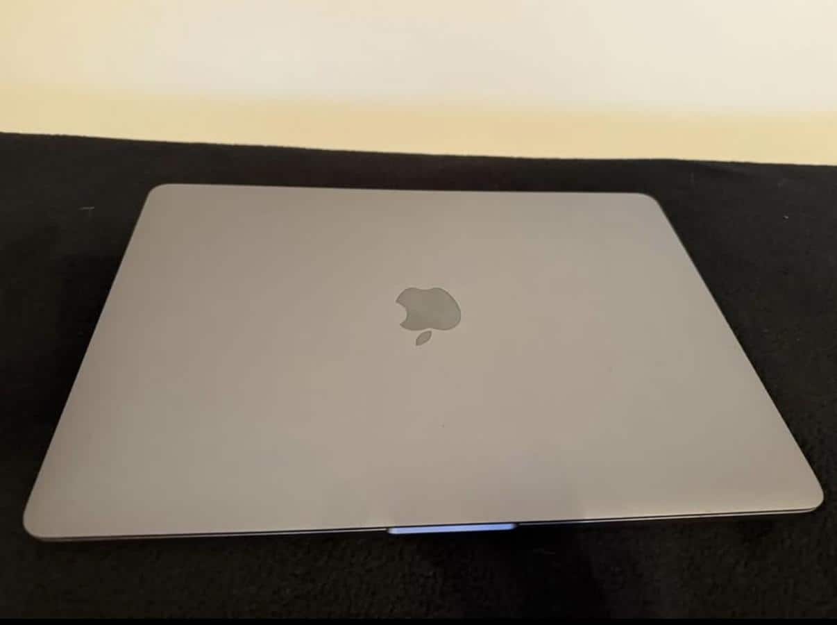 MacBook Pro シルバー　256GB Amazon.com: Apple MacBook Pro (13-Inch, 8GB RAM, 256GB
