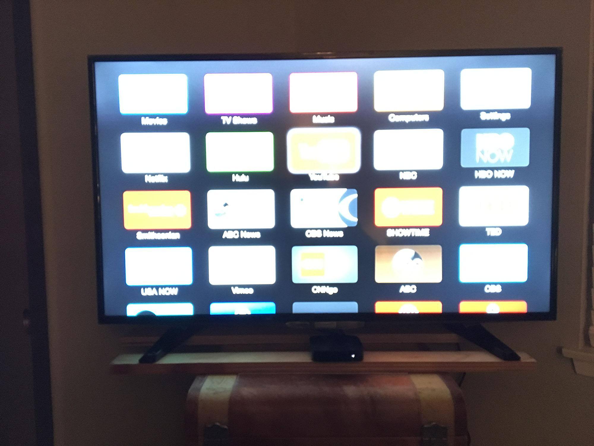 insignia NS-40D510NA17, click to load a larger version