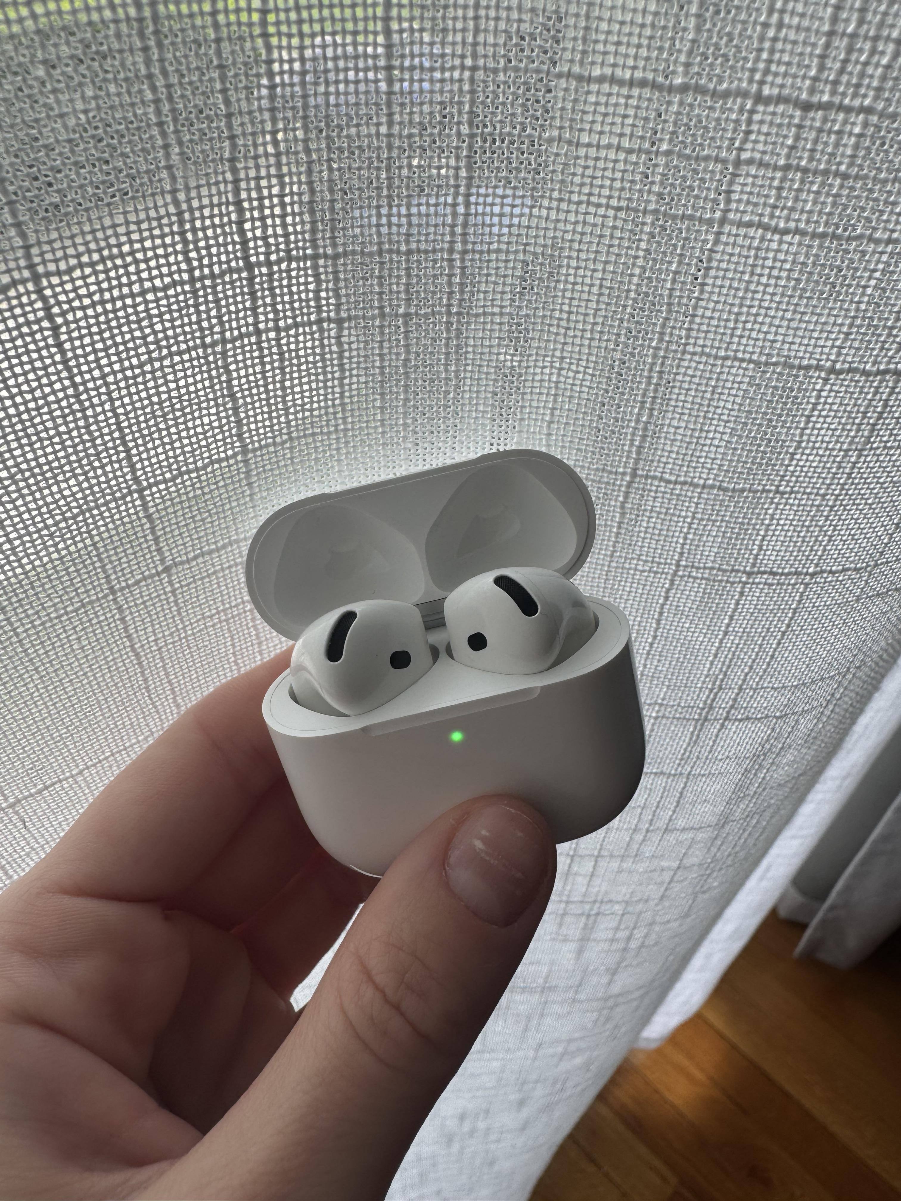 Apple AirPods 4 White MXP63LL/A - Best Buy