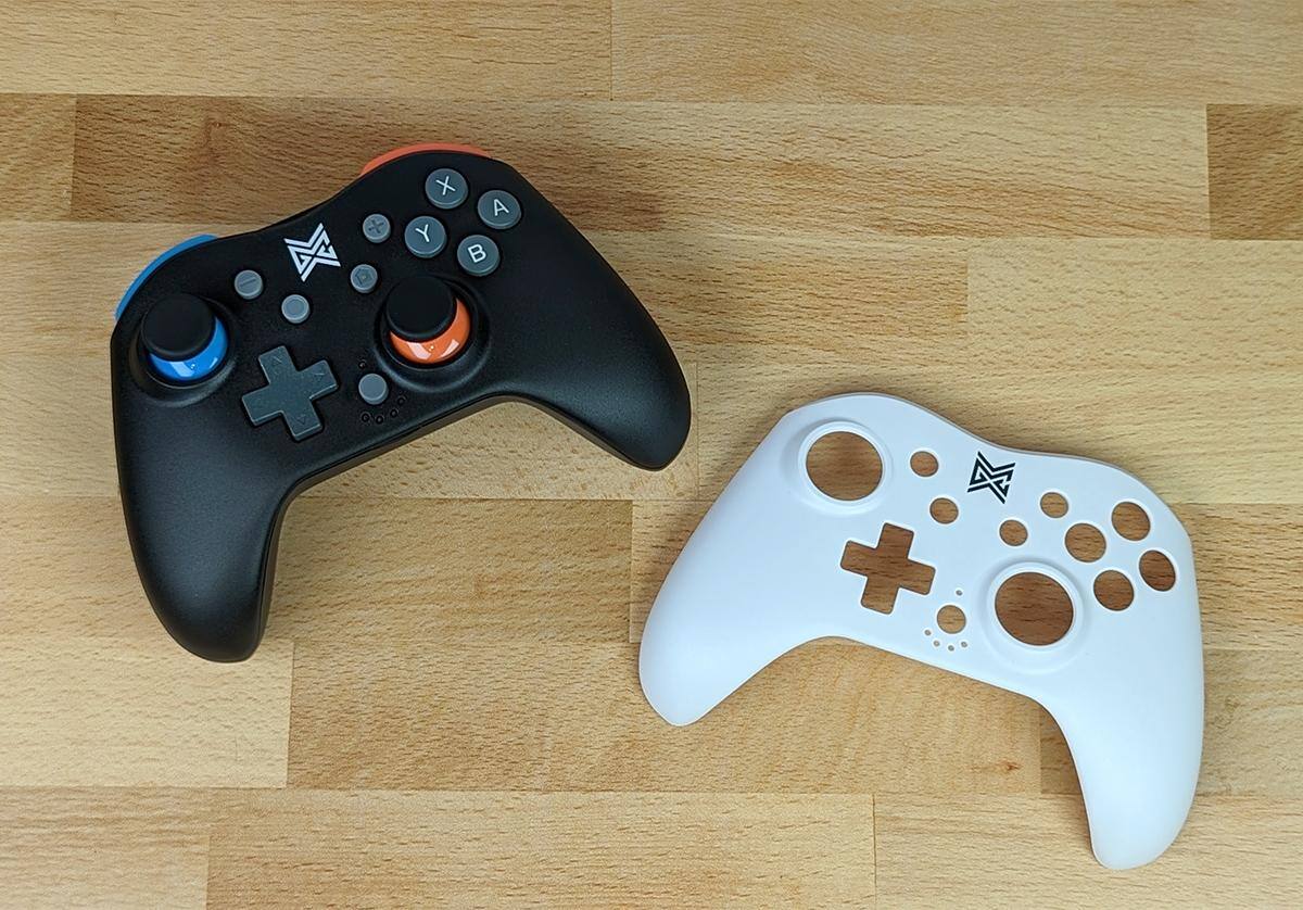 MGC Controller with black plate mounted, white plate on the side, click to load a larger version