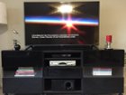 Sound bar is barely noticeable underneath TV, click to load a larger version