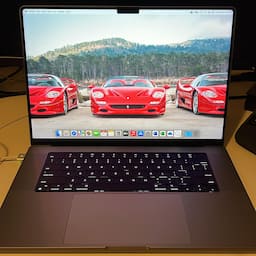 MacBook Pro 16 MacBook Pro 16