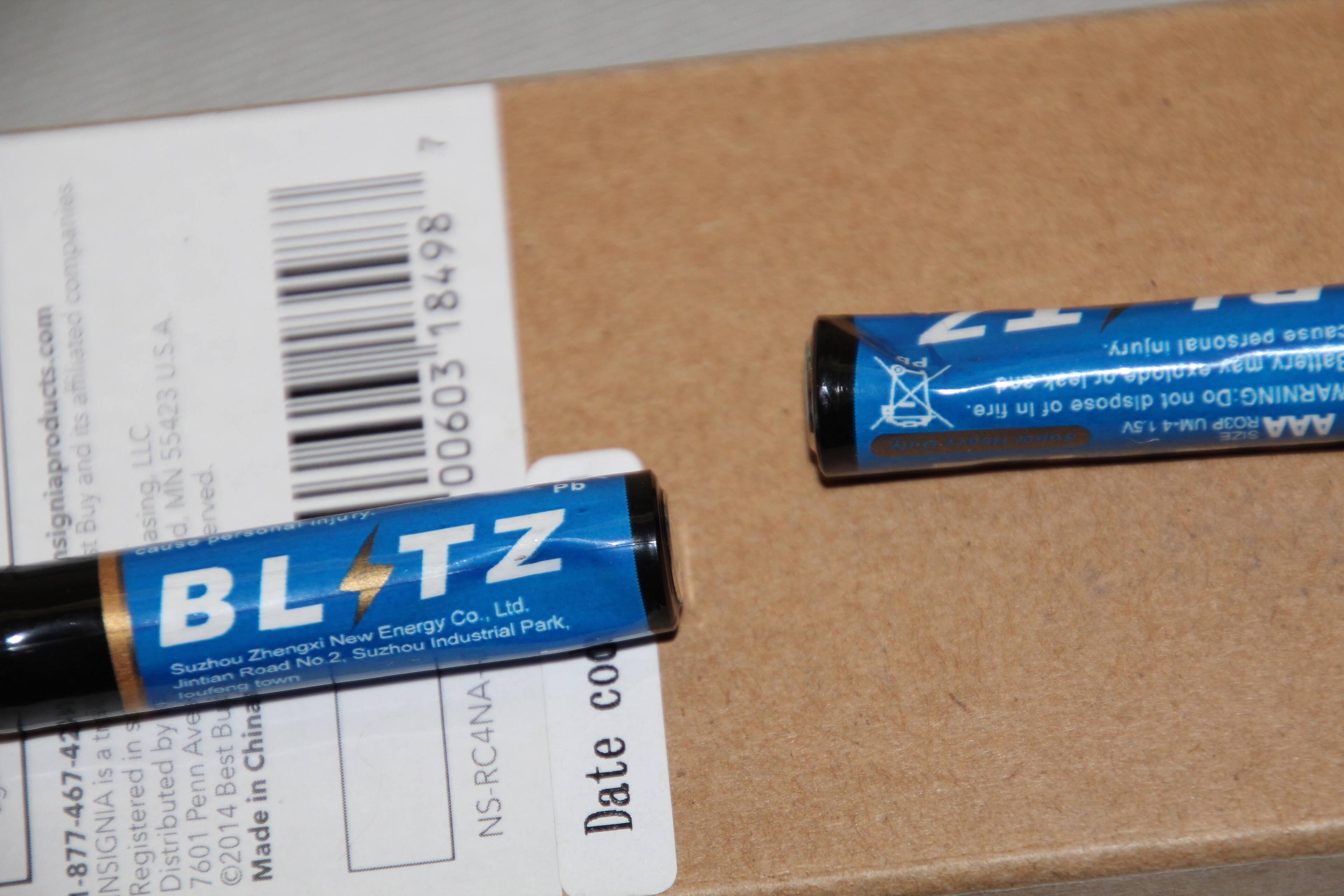Lithium-ion batteries shipped next day air and badly damaged, click to load a larger version