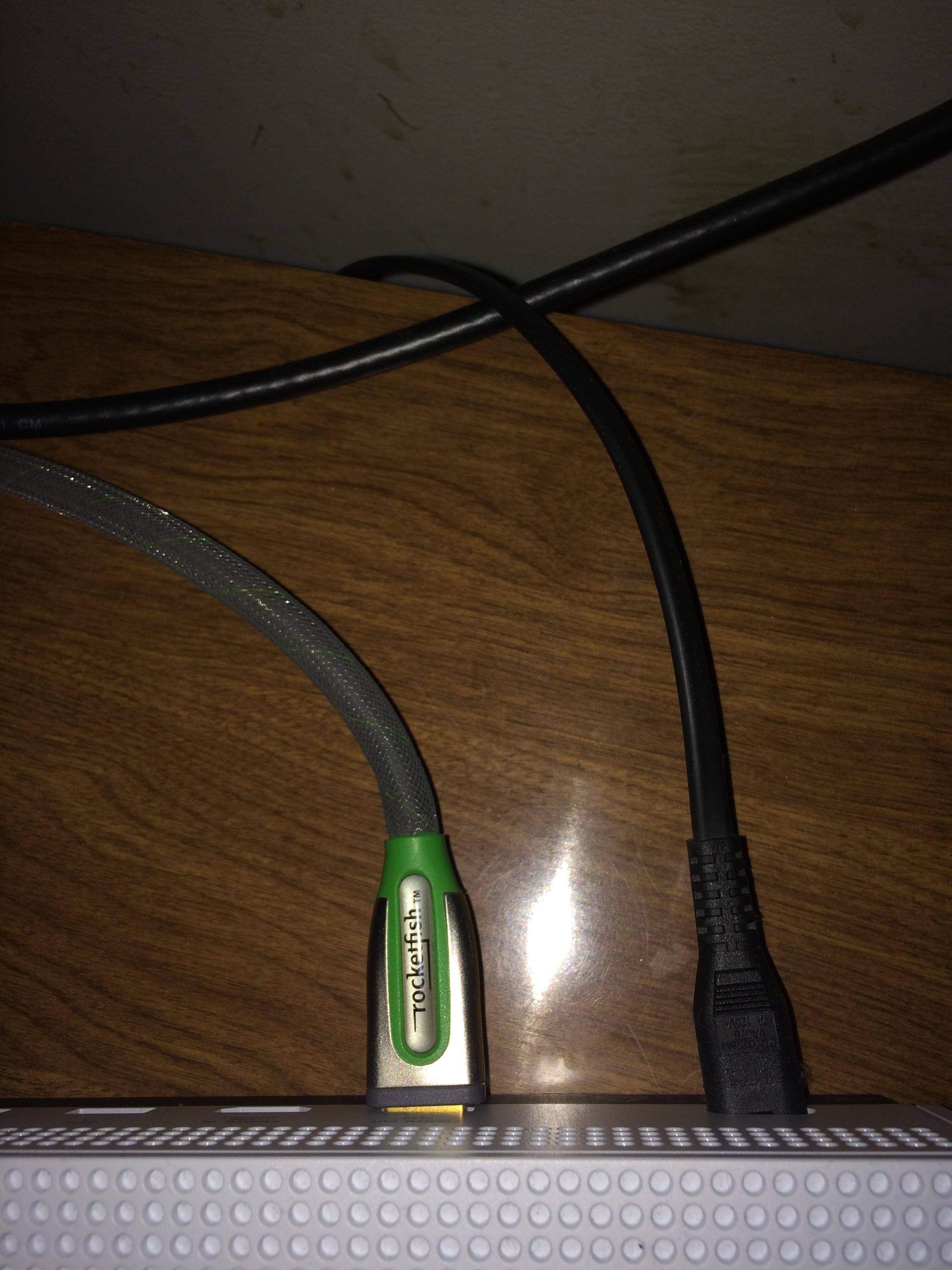 Only two cables!!, click to load a larger version