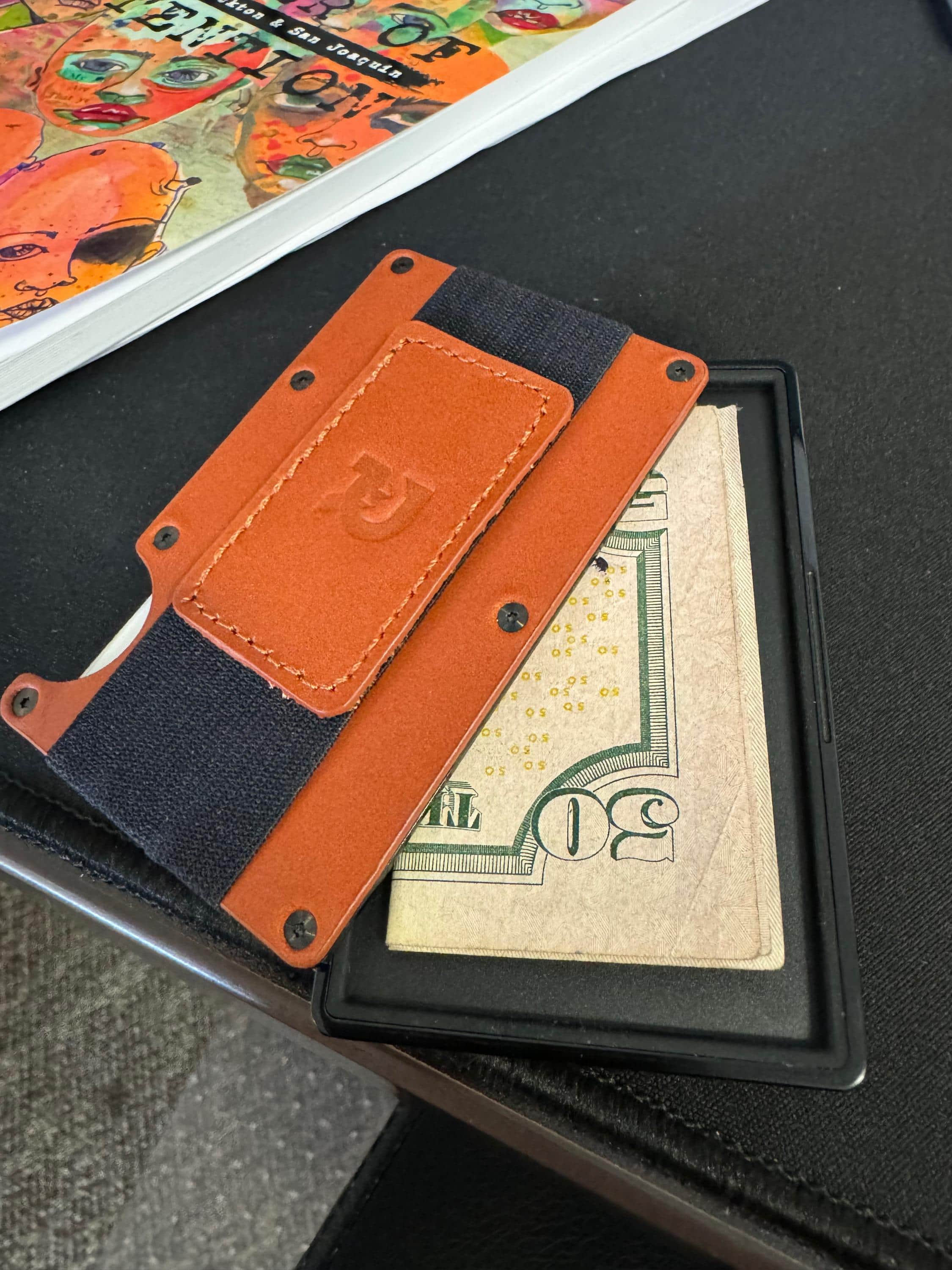 The Ridge Wallet Leather Cash Strap Midnight Leather AUWLI101105