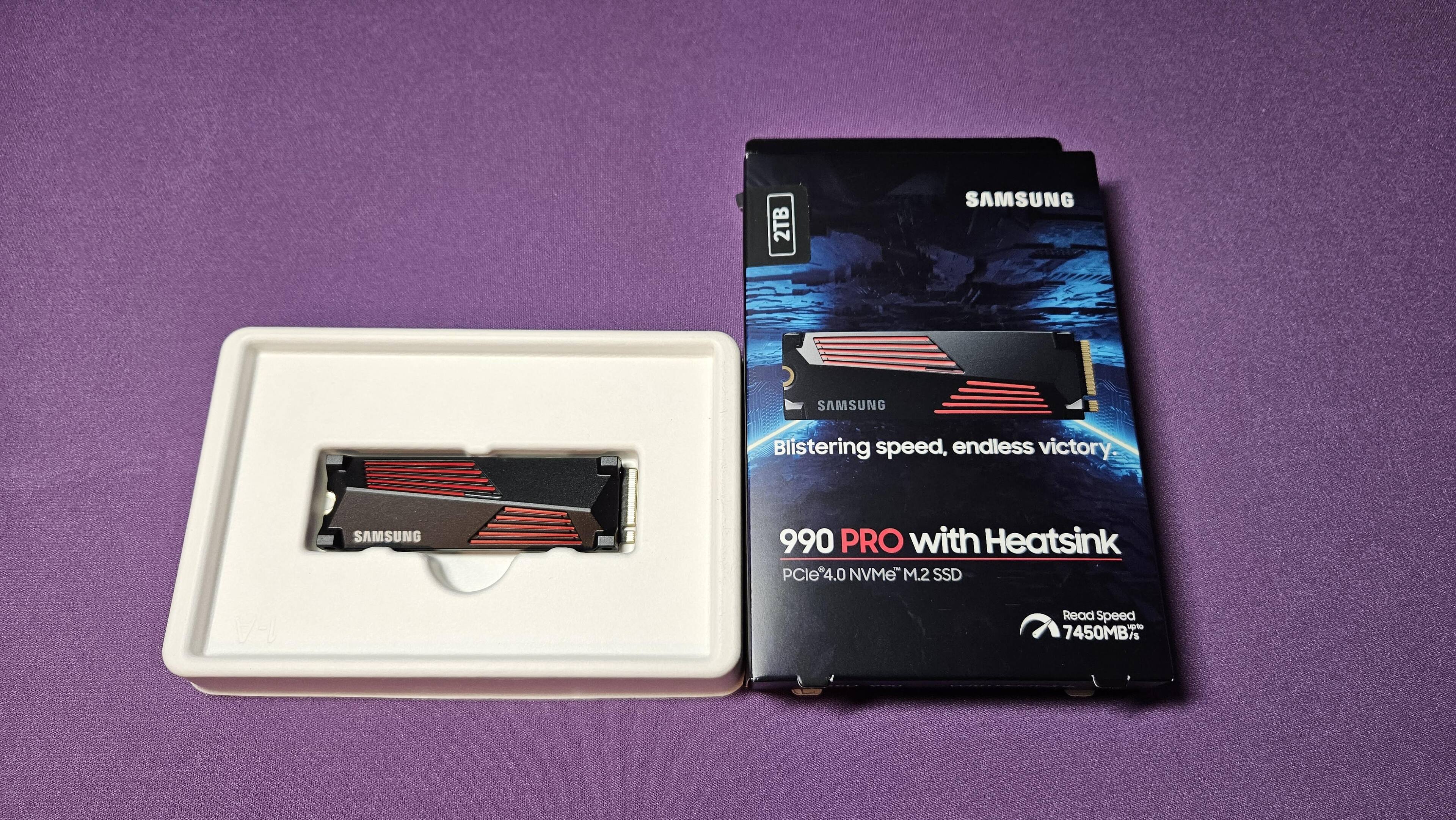 Samsung 990 Pro with Heatsink in box., click to load a larger version