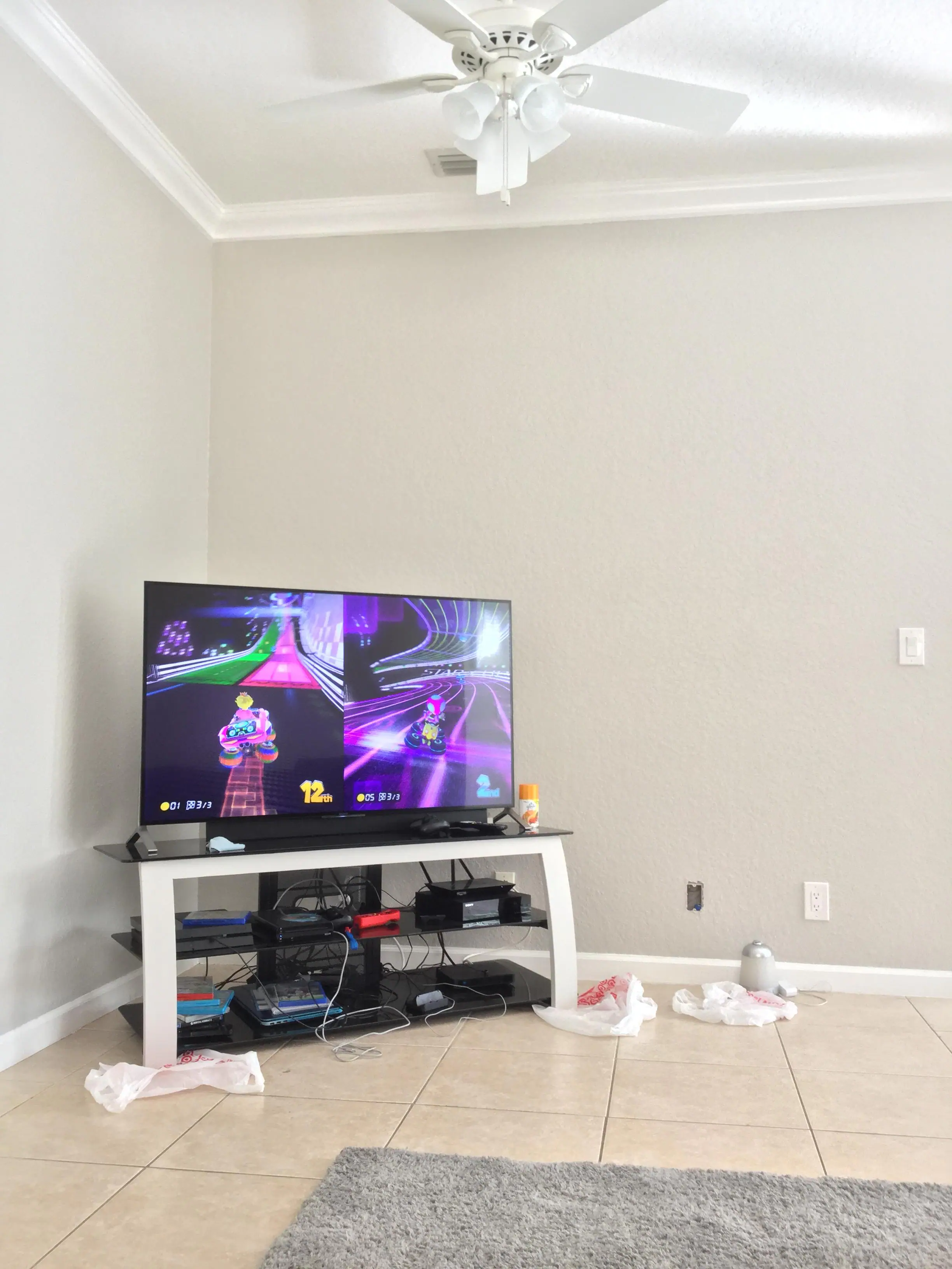 Excuse the mess. Was painting the stand..., click to load a larger version